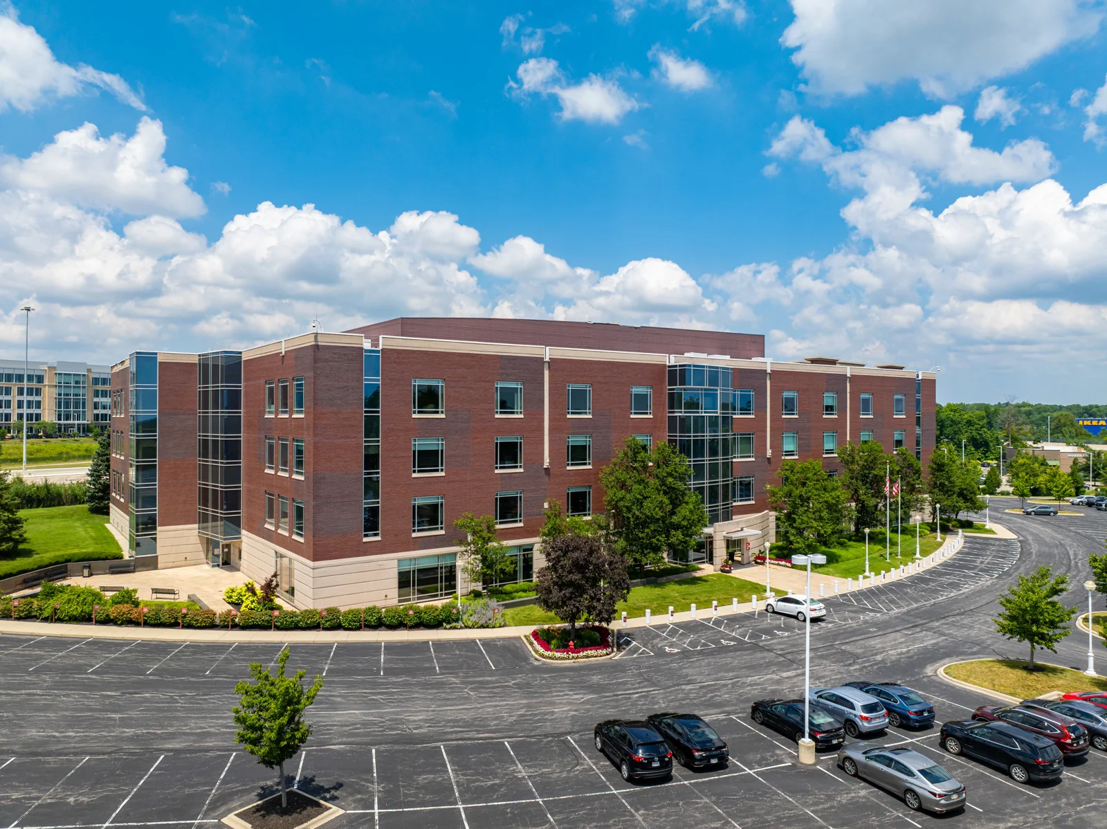 Office in Columbus, OH — Sale in Columbus, OH, photo 1 of 8