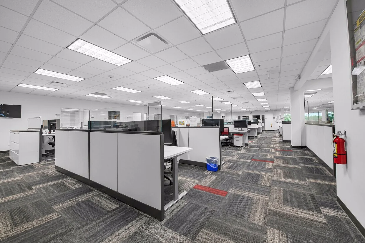 FlexIndustrial in Farmington Hills, MI — Lease in Farmington Hills, MI, photo 5 of 8