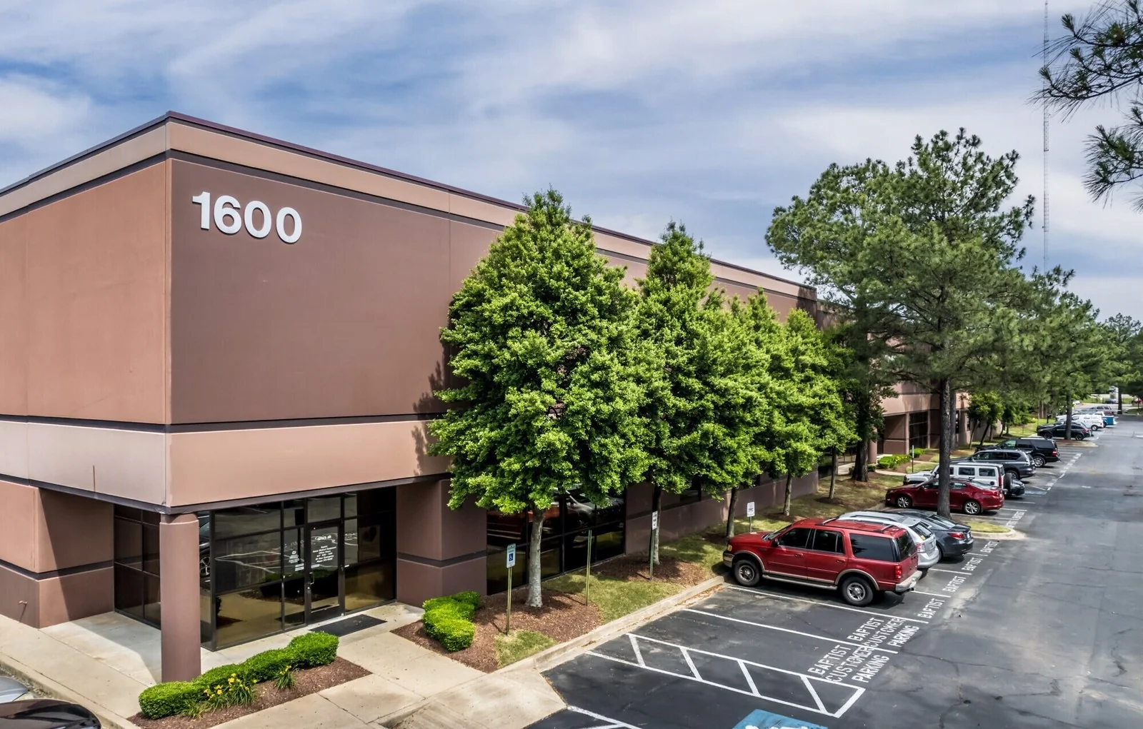 Century Center — Lease in Memphis, TN, photo 1 of 5