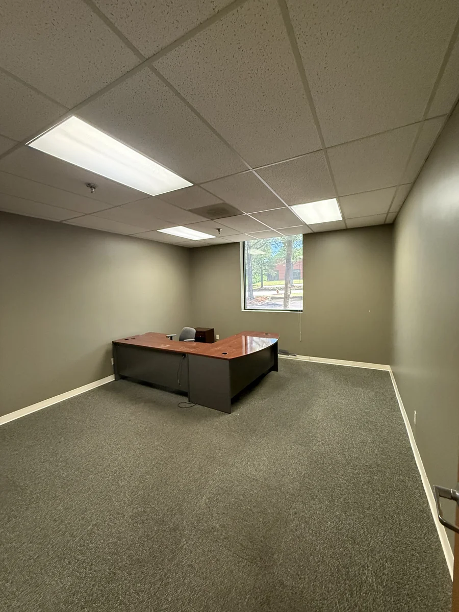 Century Center — Lease in Memphis, TN, photo 3 of 5