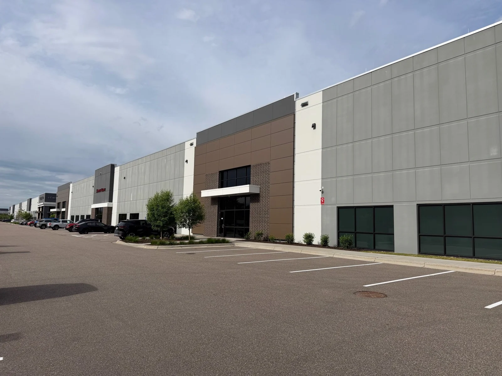 NorthPark Business Center VIII — Lease in Brooklyn Park, MN, photo 1 of 1