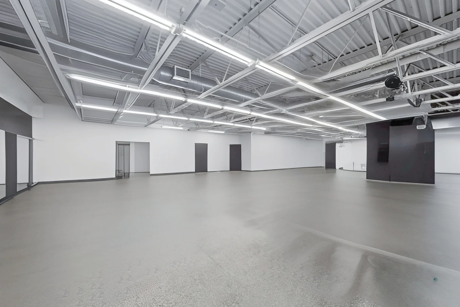 Fleur Marketplace — Lease in Des Moines, IA, photo 3 of 4