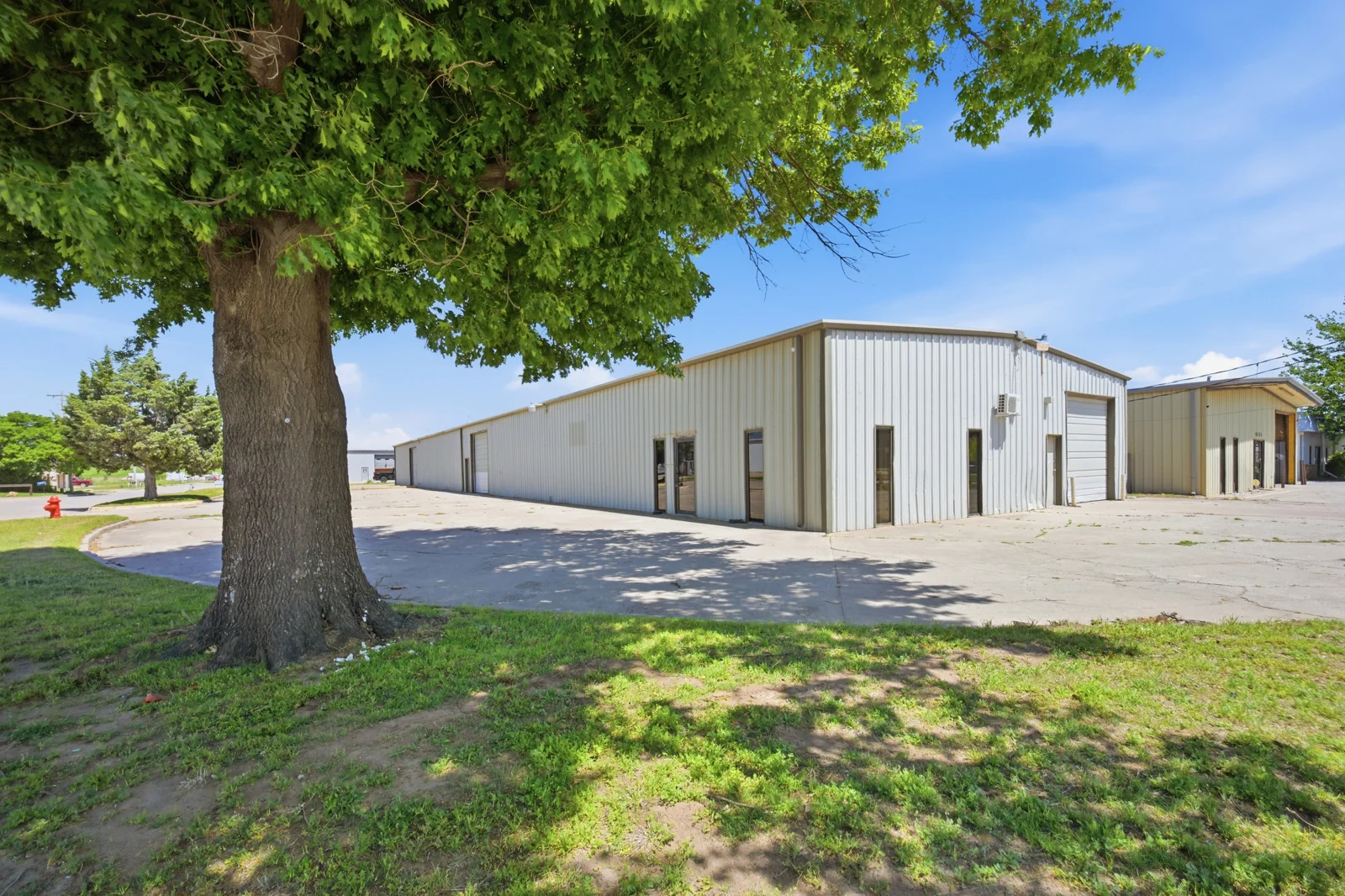 Industrial in Oklahoma City, OK — Sale in Oklahoma City, OK, photo 4 of 8