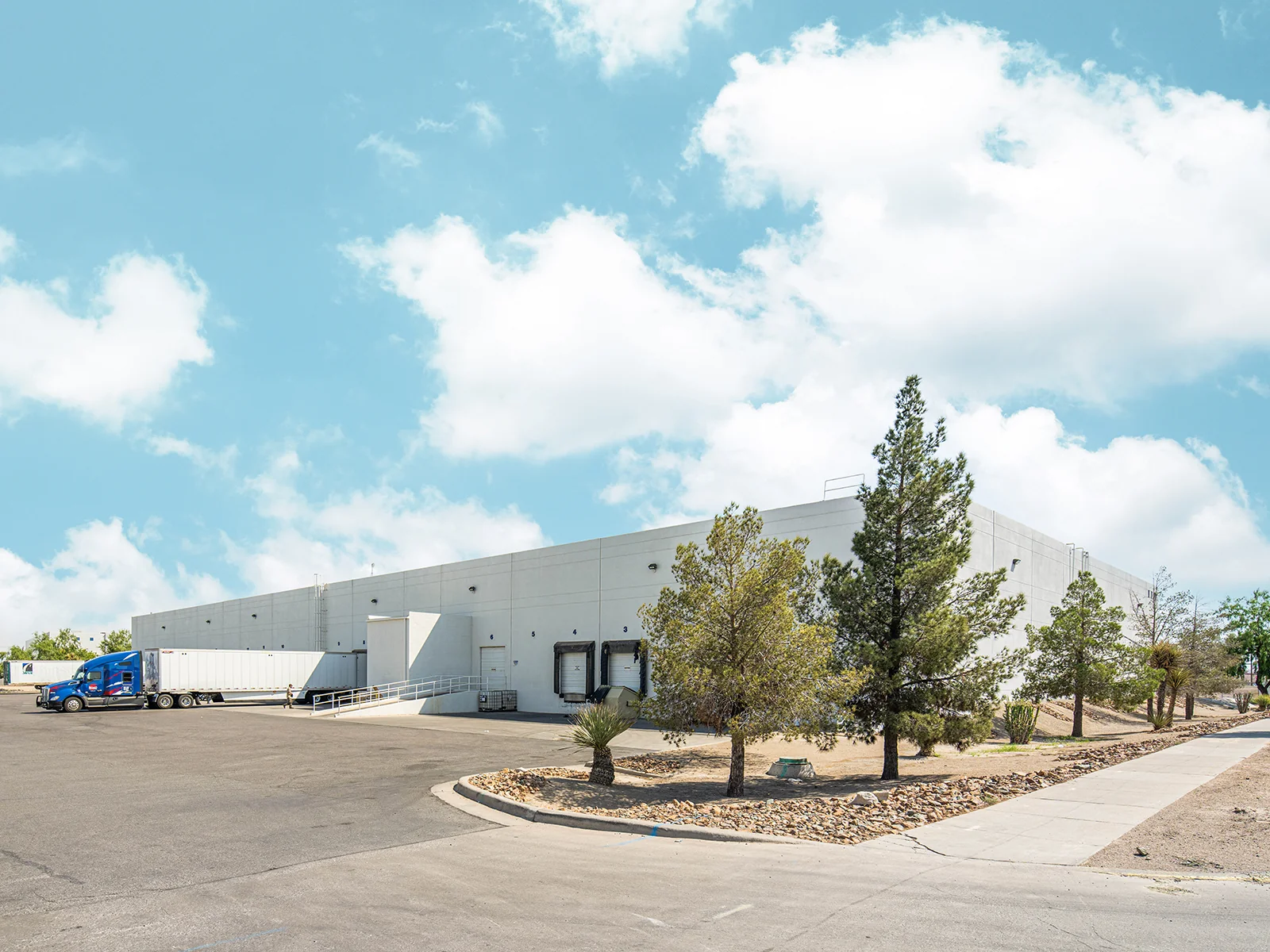 Industrial in El Paso, TX — Lease in El Paso, TX, photo 2 of 6