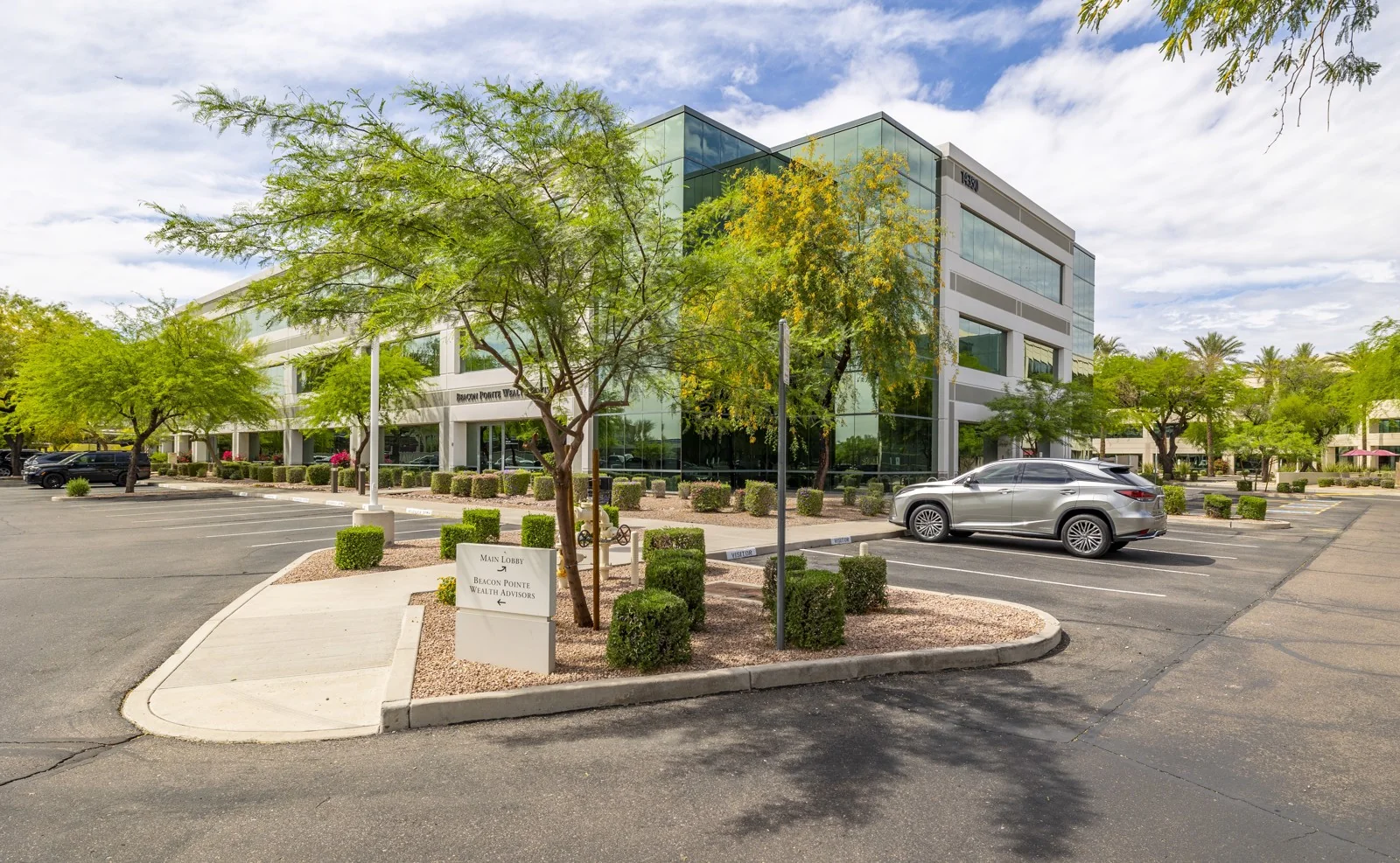 Scottsdale Northsight — Lease in Scottsdale, AZ, photo 1 of 8