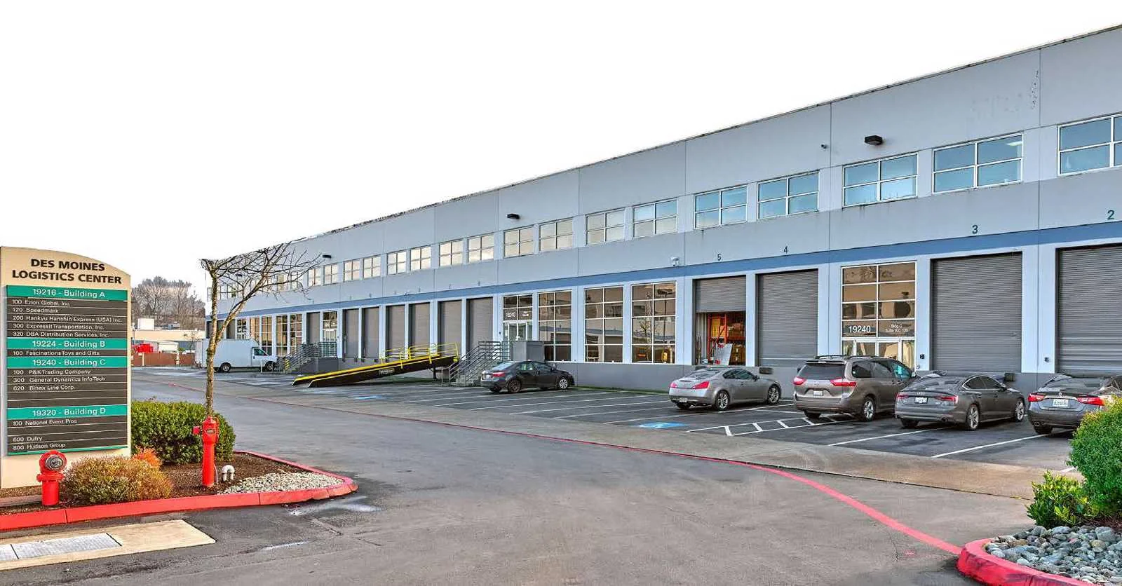 Des Moines Logistics Center — Lease in Seatac, WA, photo 1 of 1