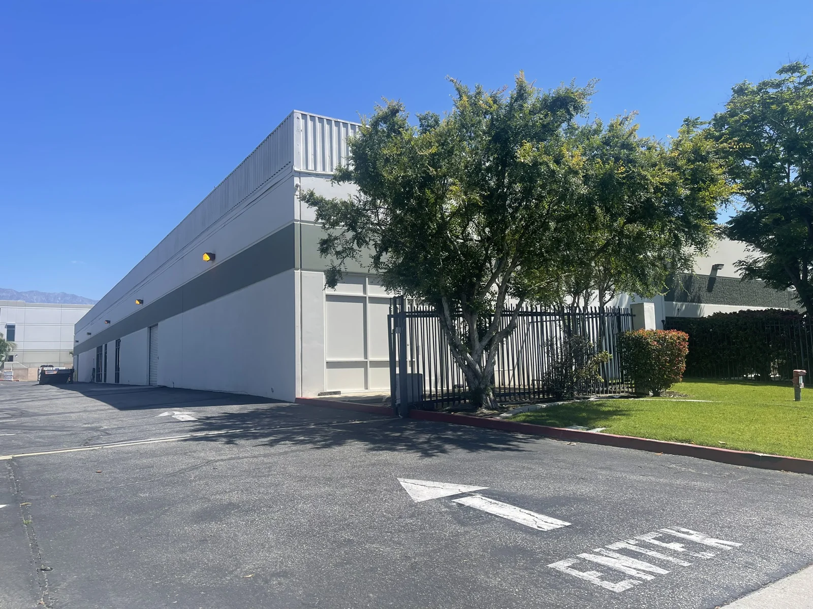 Industrial in Ontario, CA — Sale in Ontario, CA, photo 4 of 5