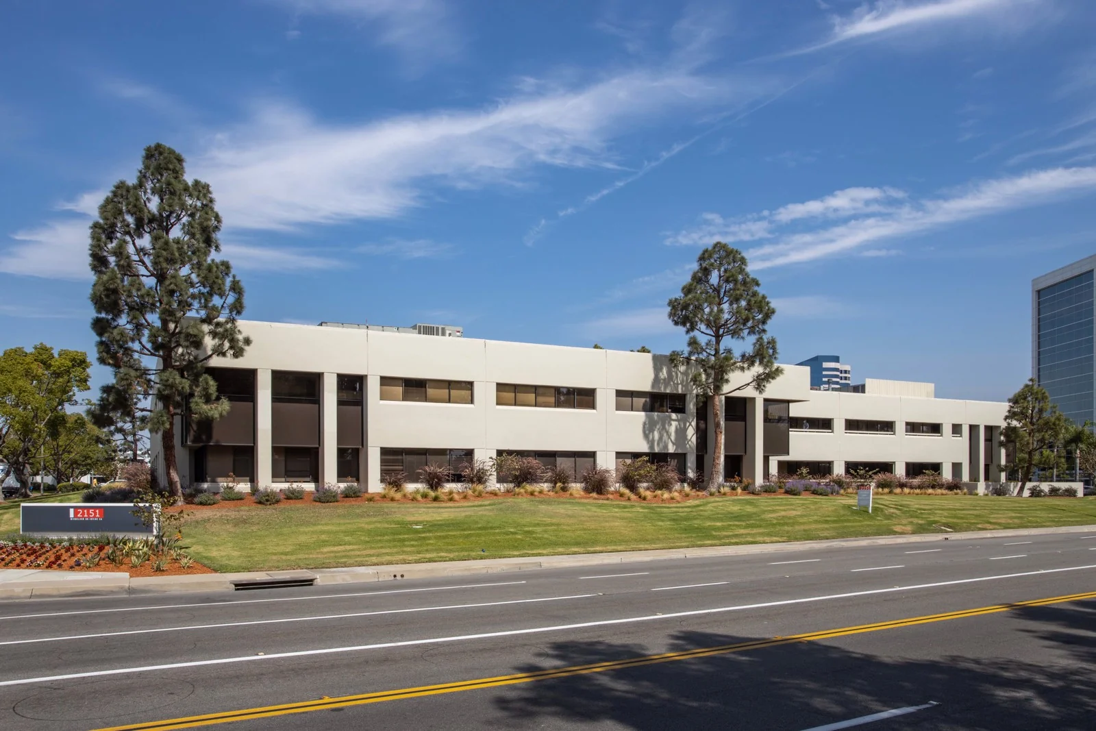 Office in Irvine, CA — Lease in Irvine, CA, photo 2 of 3