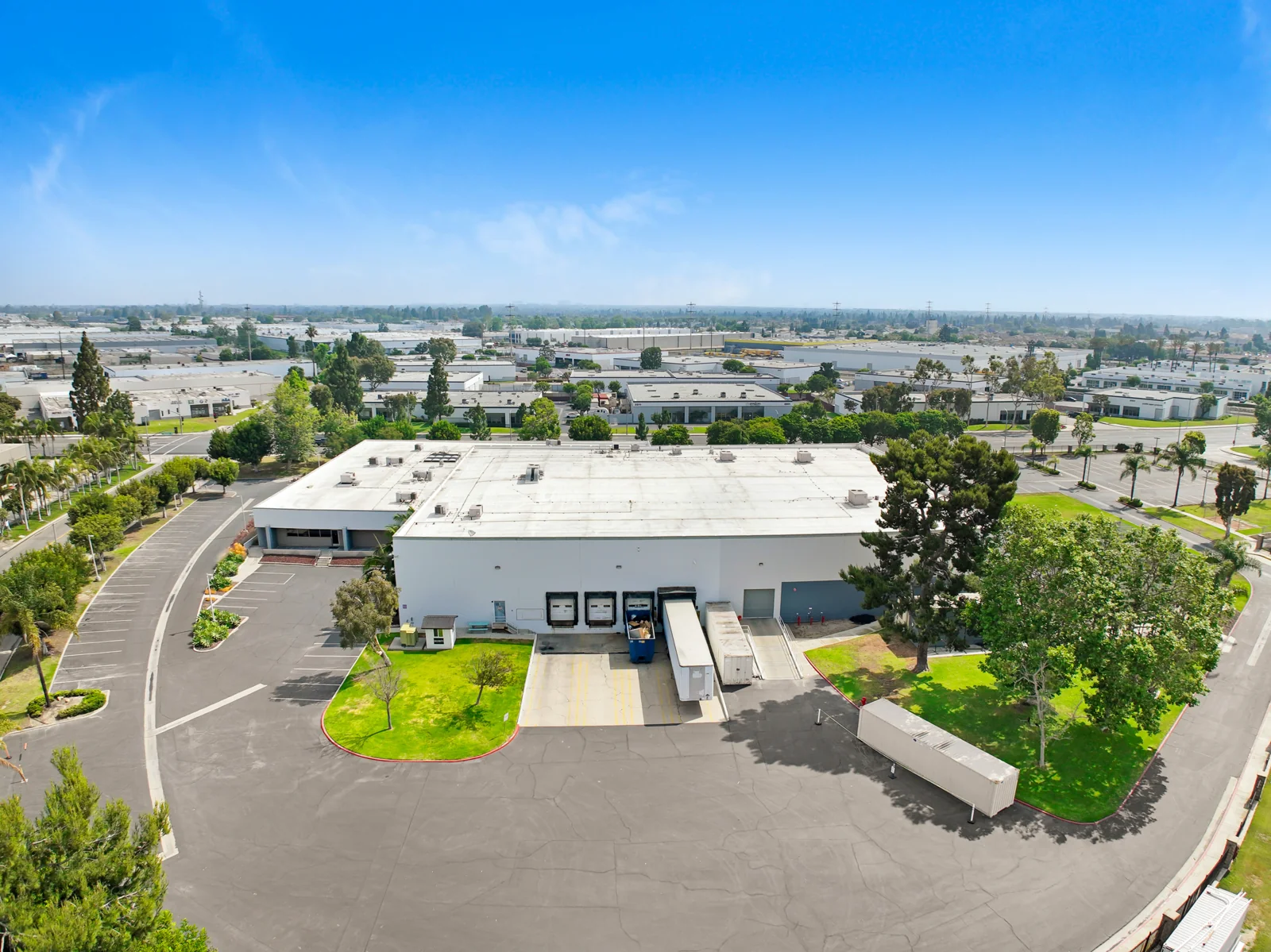 Industrial in Santa Ana, CA — Lease in Santa Ana, CA, photo 2 of 4