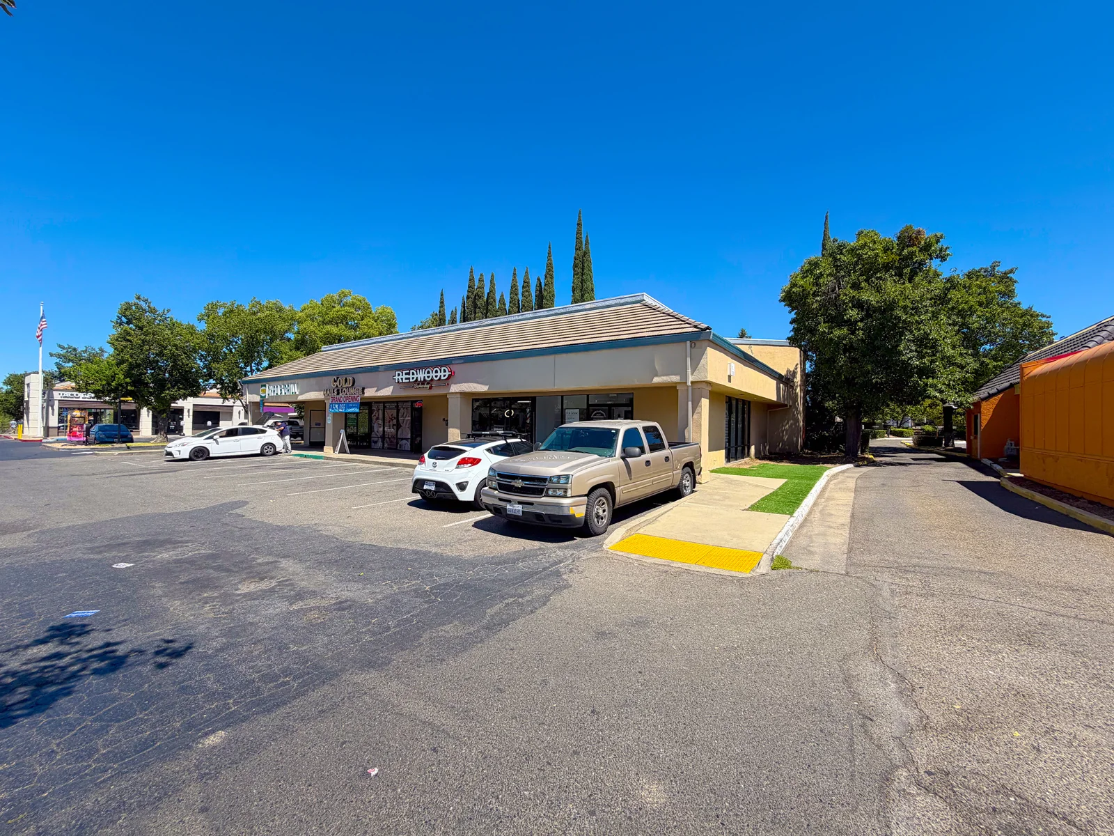 Folsom Retail Space for Lease — Lease in Folsom, CA, photo 2 of 4