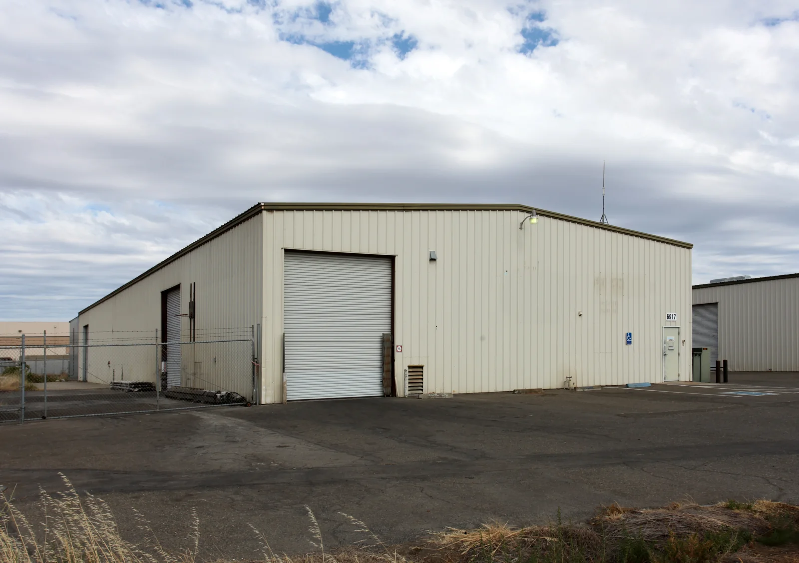 Industrial in Sacramento, CA — Sale in Sacramento, CA, photo 3 of 8