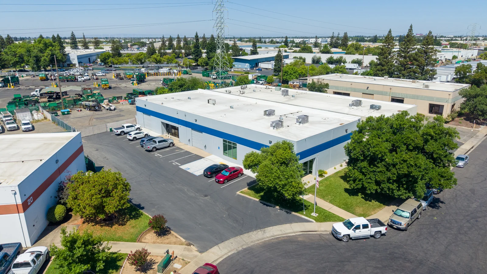 Industrial in Sacramento, CA — Sale in Sacramento, CA, photo 5 of 8