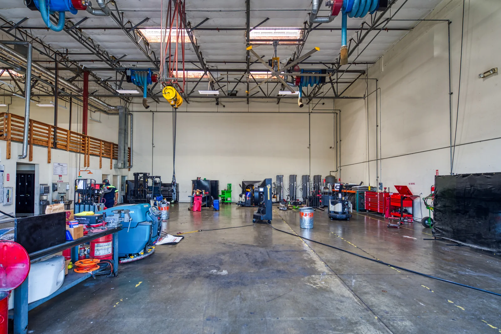 Industrial in West Sacramento, CA — Sale in West Sacramento, CA, photo 2 of 5
