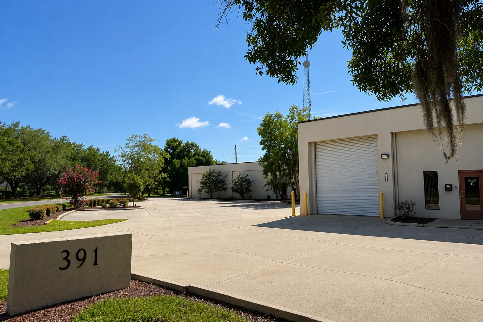 391 Corporate Way — Sale in Orange Park, FL, photo 1 of 8