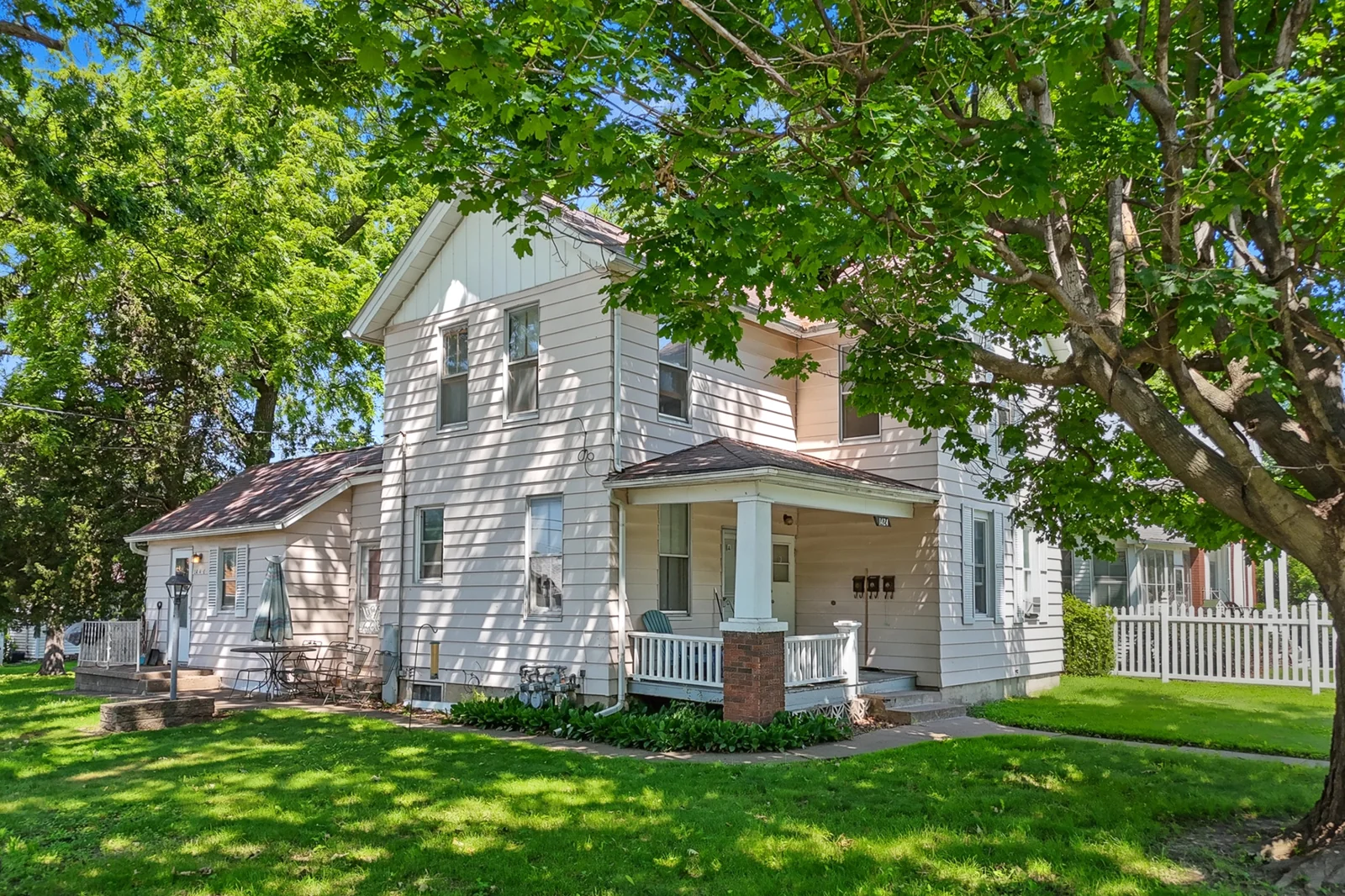 Eastern Iowa Single-Family, Duplex & Triplex Portfoli — Sale in Davenport, IA, photo 2 of 4