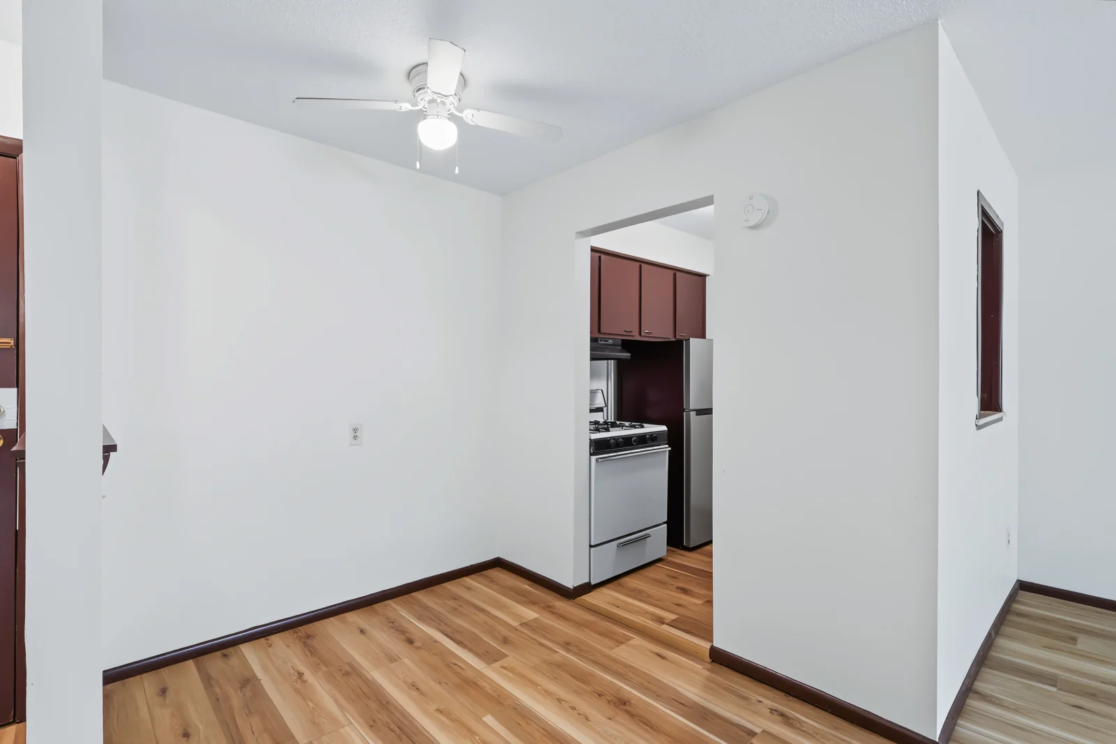 Meadow Ridge Apartments — Sale in Waterloo, IA, photo 3 of 8