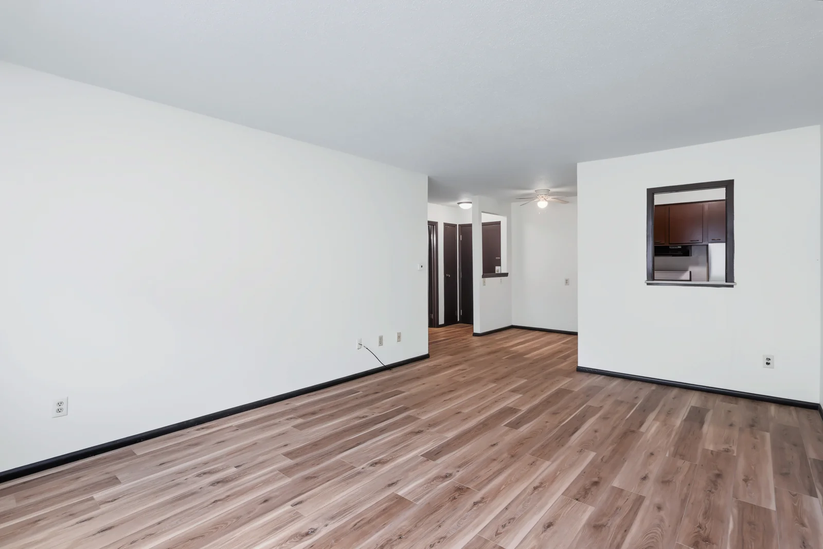 Meadow Ridge Apartments — Sale in Waterloo, IA, photo 6 of 8