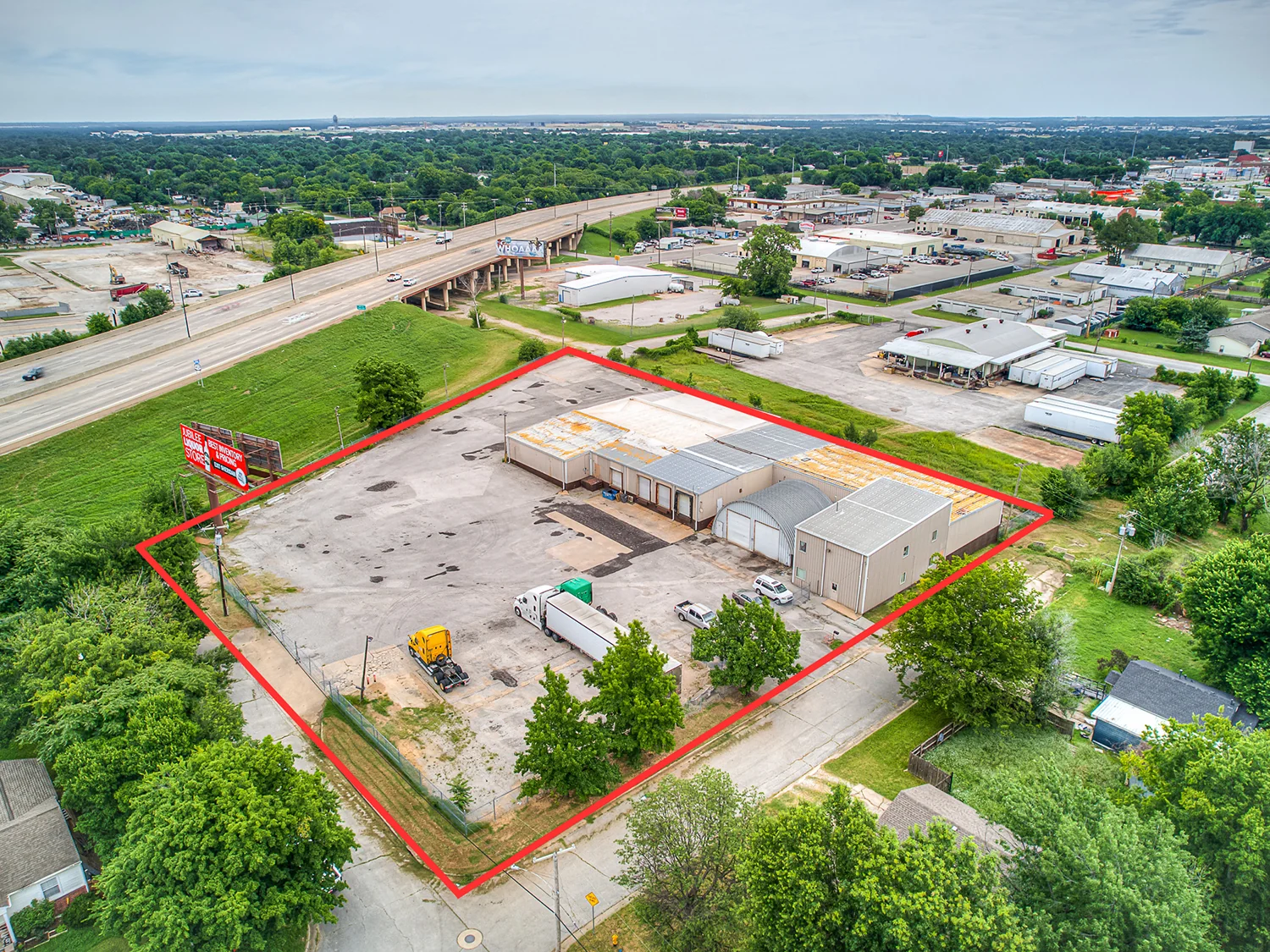 Industrial in Tulsa, OK — Sale in Tulsa, OK, photo 7 of 8