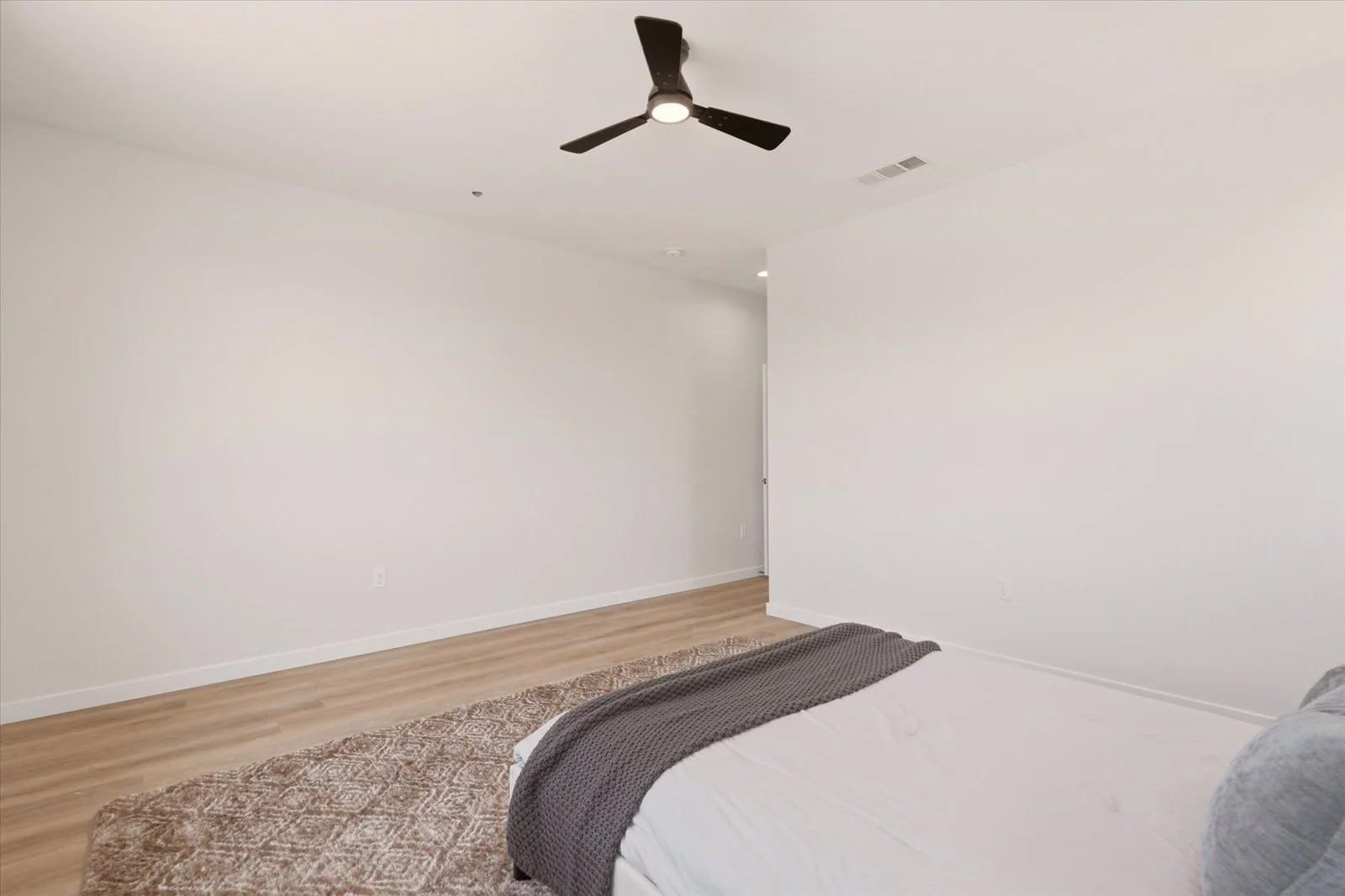 Multifamily in Riverside, CA — Sale in Riverside, CA, photo 8 of 8