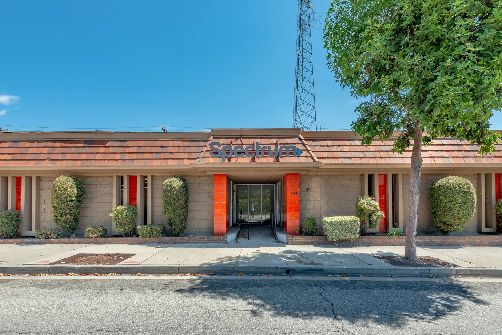 6246-6254 San Fernando Road — Sale in Glendale, CA, photo 1 of 8