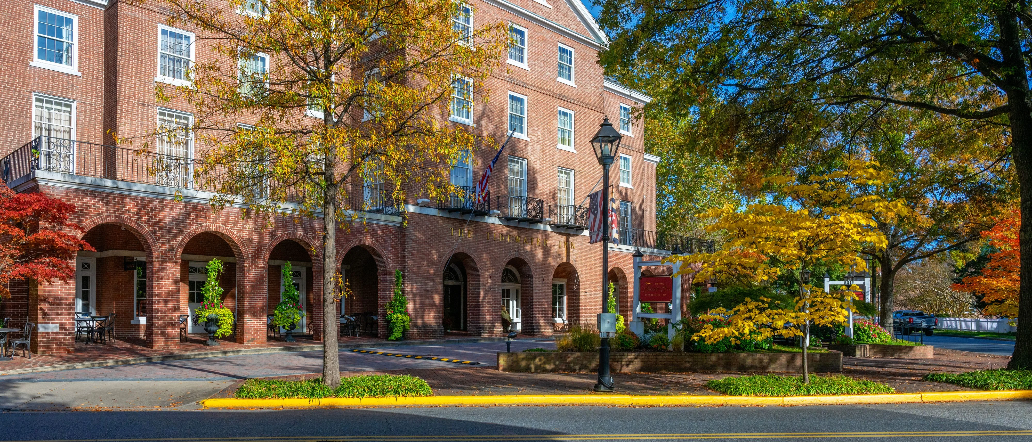Tidewater Inn — Sale in Easton, MD, photo 3 of 8