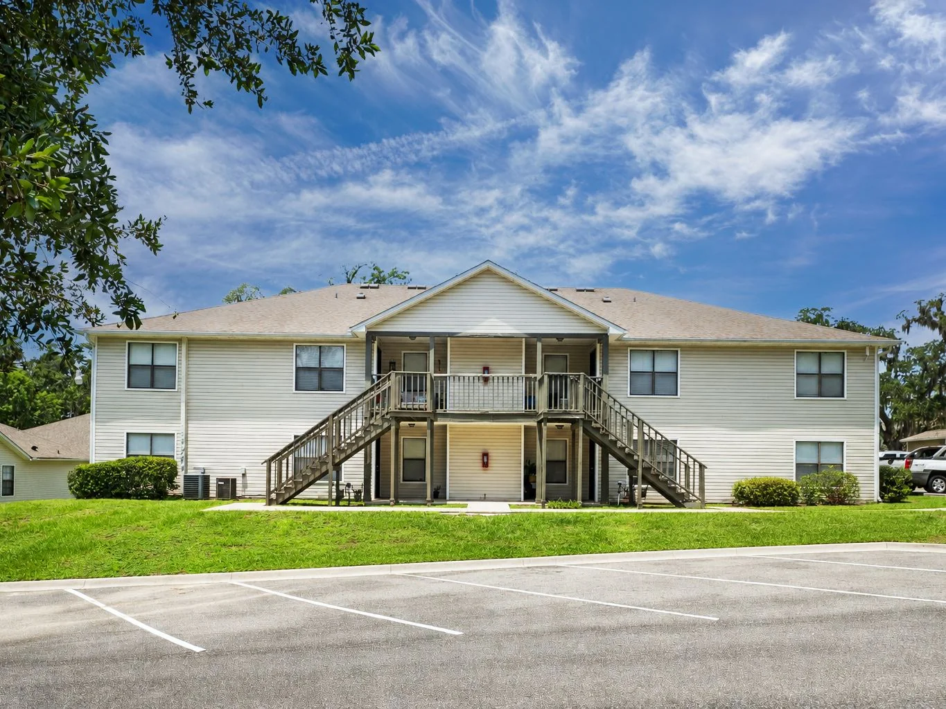 Hillwood Apartments — Sale in Tallahassee, FL, photo 2 of 8