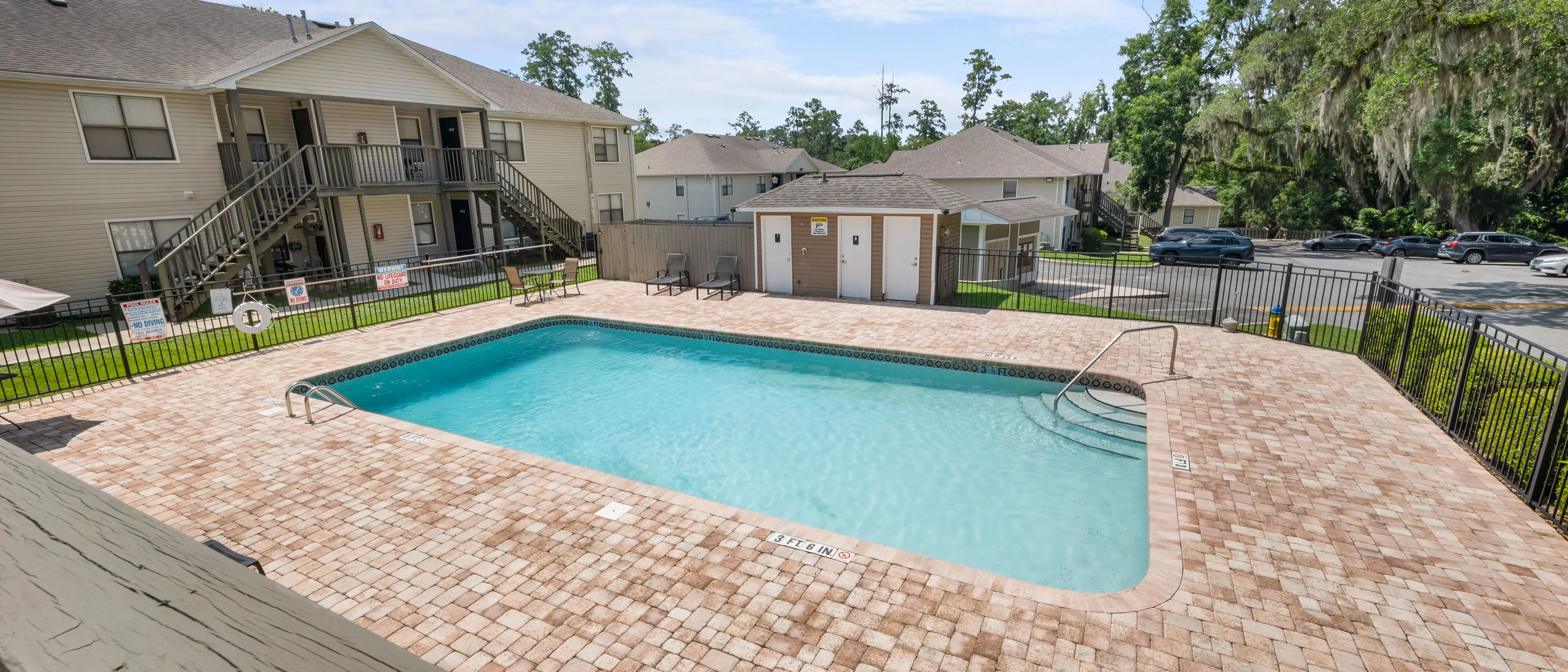 Hillwood Apartments — Sale in Tallahassee, FL, photo 6 of 8