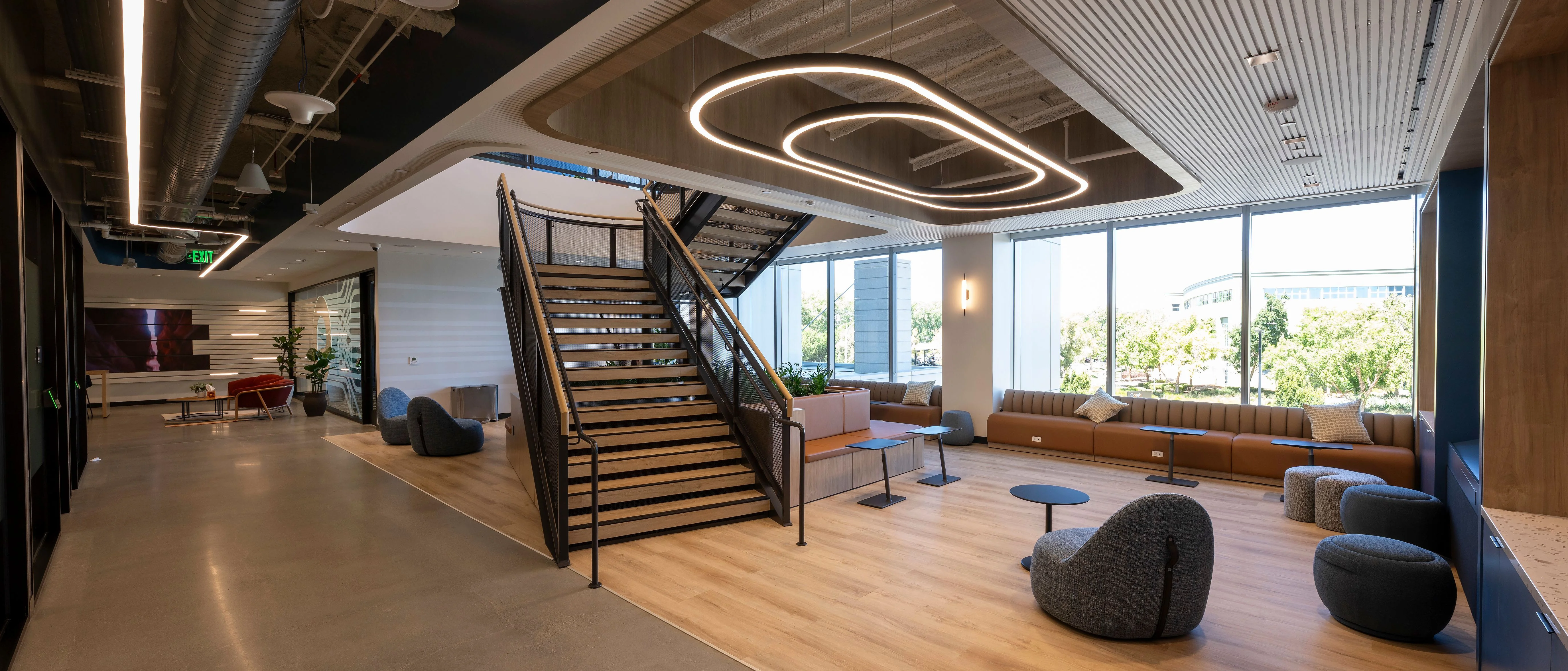 237 @ First — Sale in San Jose, CA, photo 4 of 8