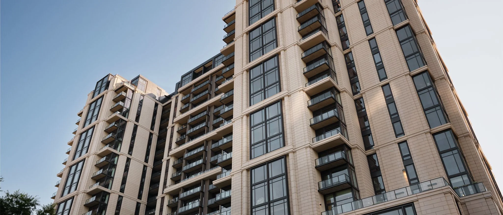 Maple Terrace Residences — Sale in Dallas, TX, photo 5 of 8