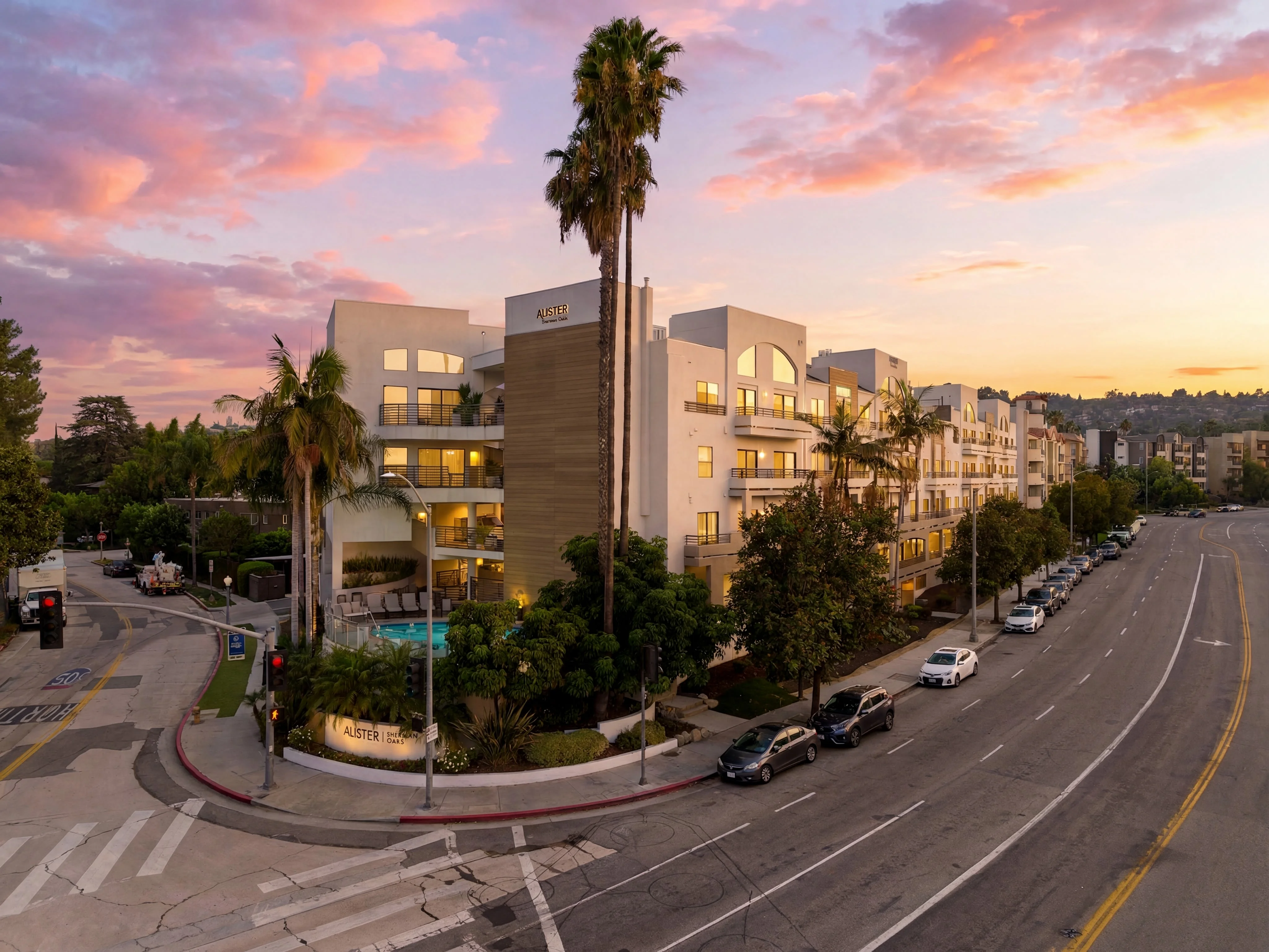 Alister Sherman Oaks — Sale in Sherman Oaks, CA, photo 2 of 8