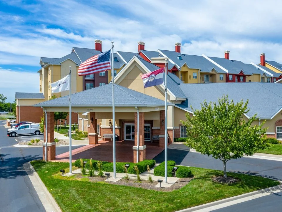 Residence Inn Kansas City Airport — Sale in Kansas City, MO, photo 2 of 8