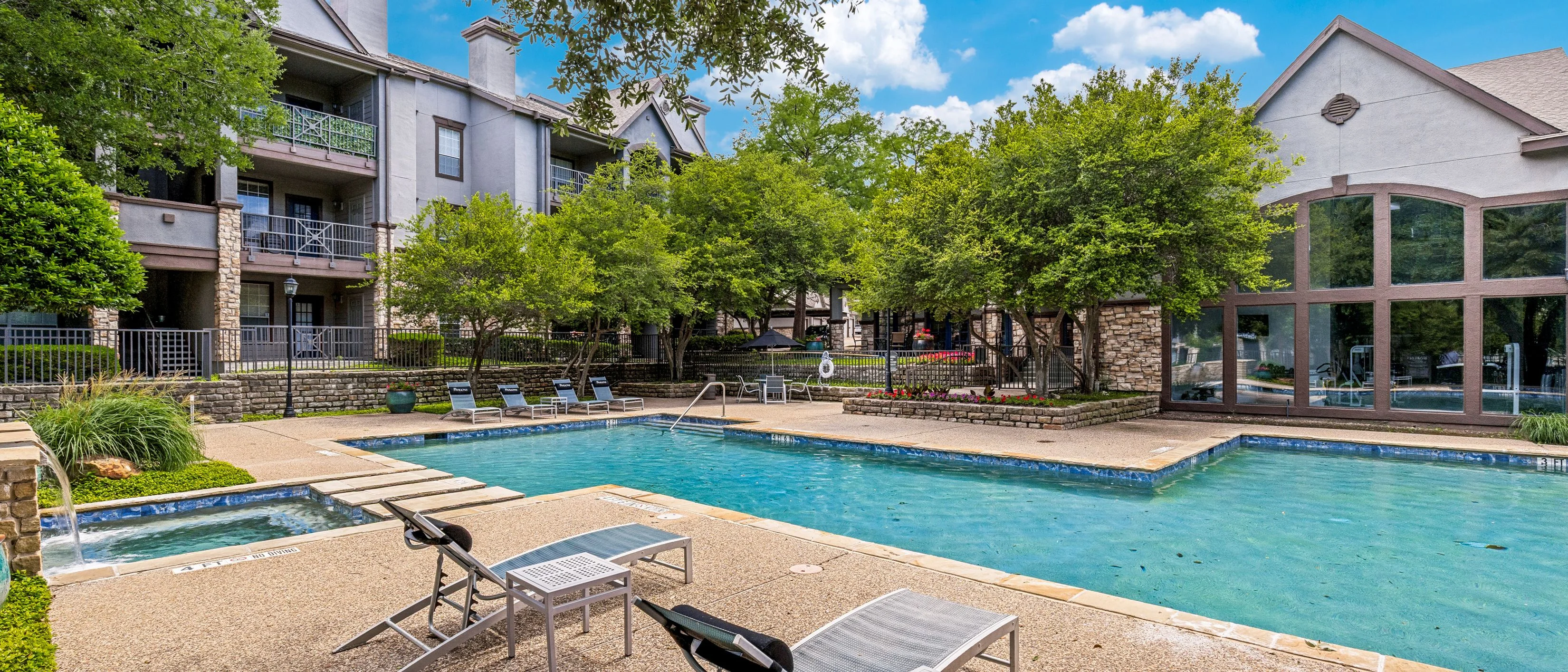 The Pavilions — Sale in Dallas, TX, photo 6 of 8