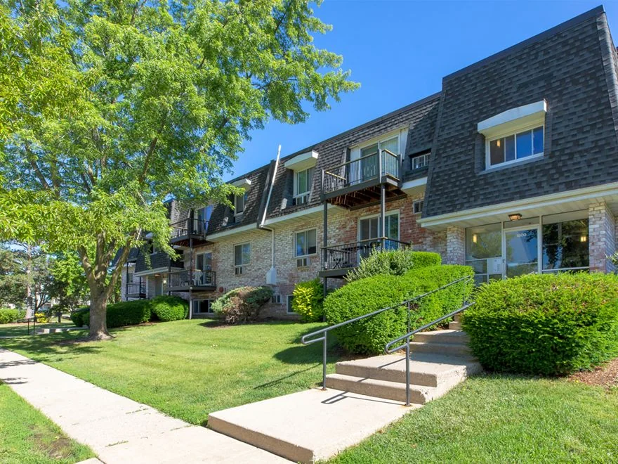 Orion ParkView — Sale in Mount Prospect, IL, photo 2 of 8