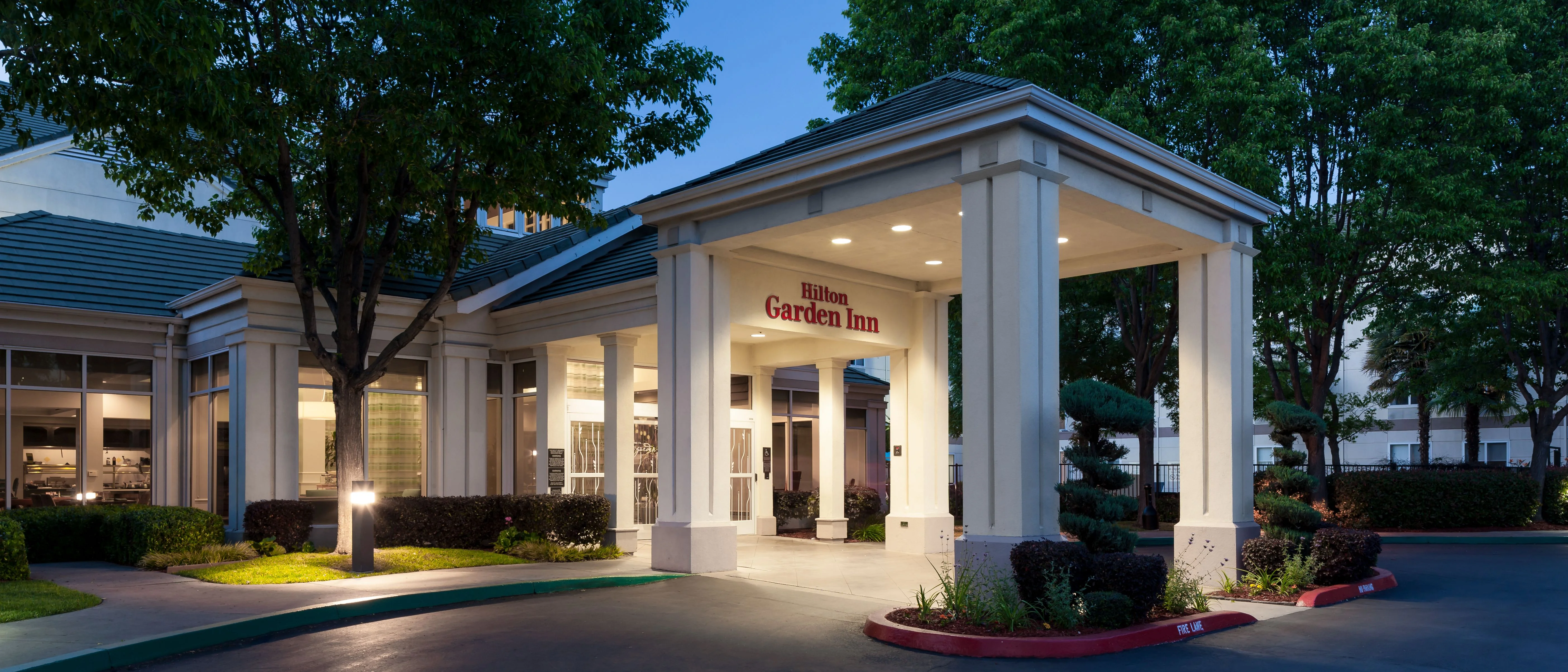 Hilton Garden Inn Sacramento South Natomas — Sale in Sacramento, CA, photo 3 of 8