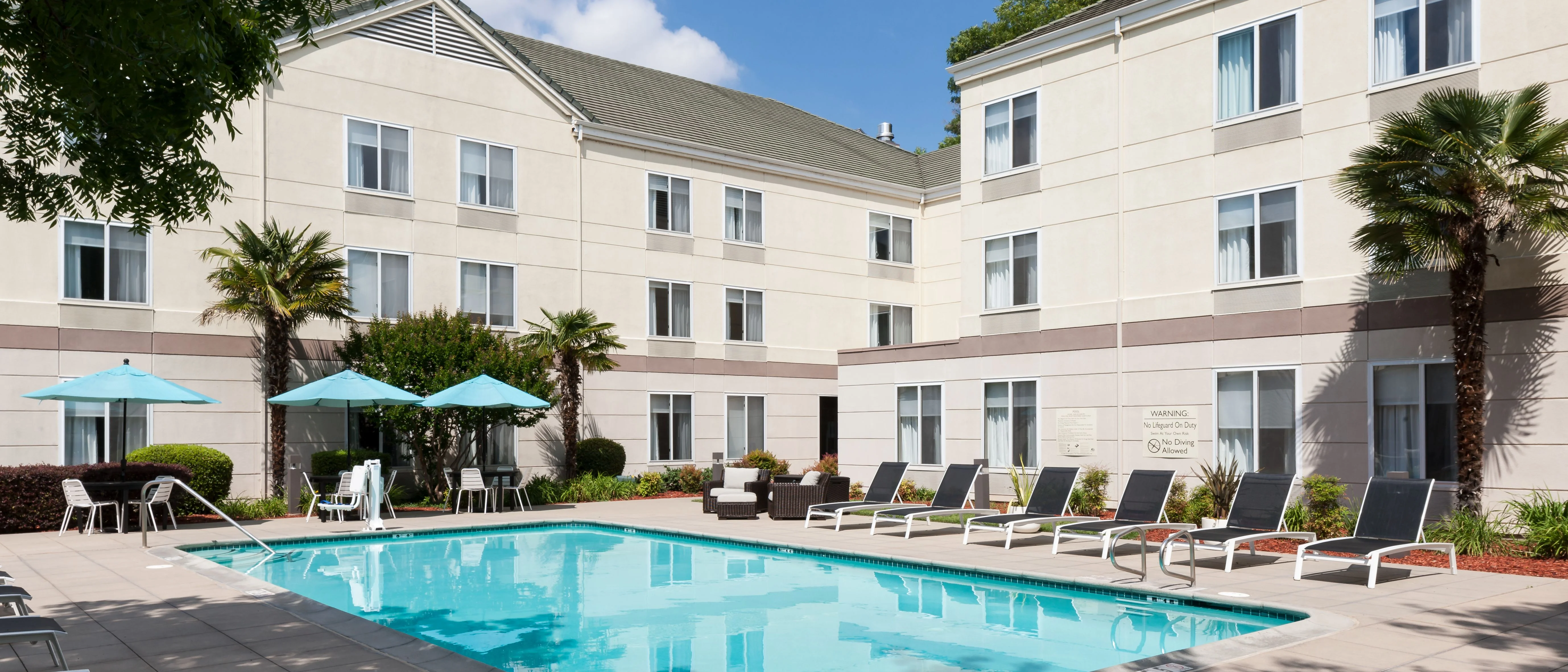 Hilton Garden Inn Sacramento South Natomas — Sale in Sacramento, CA, photo 4 of 8