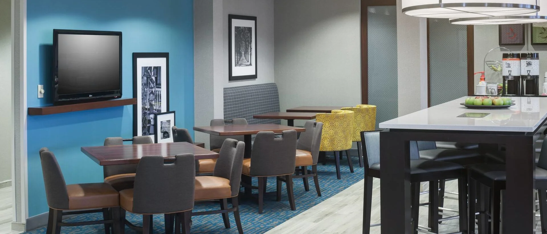 Hampton Inn Kansas City-Liberty — Sale in Kansas City, MO, photo 5 of 8
