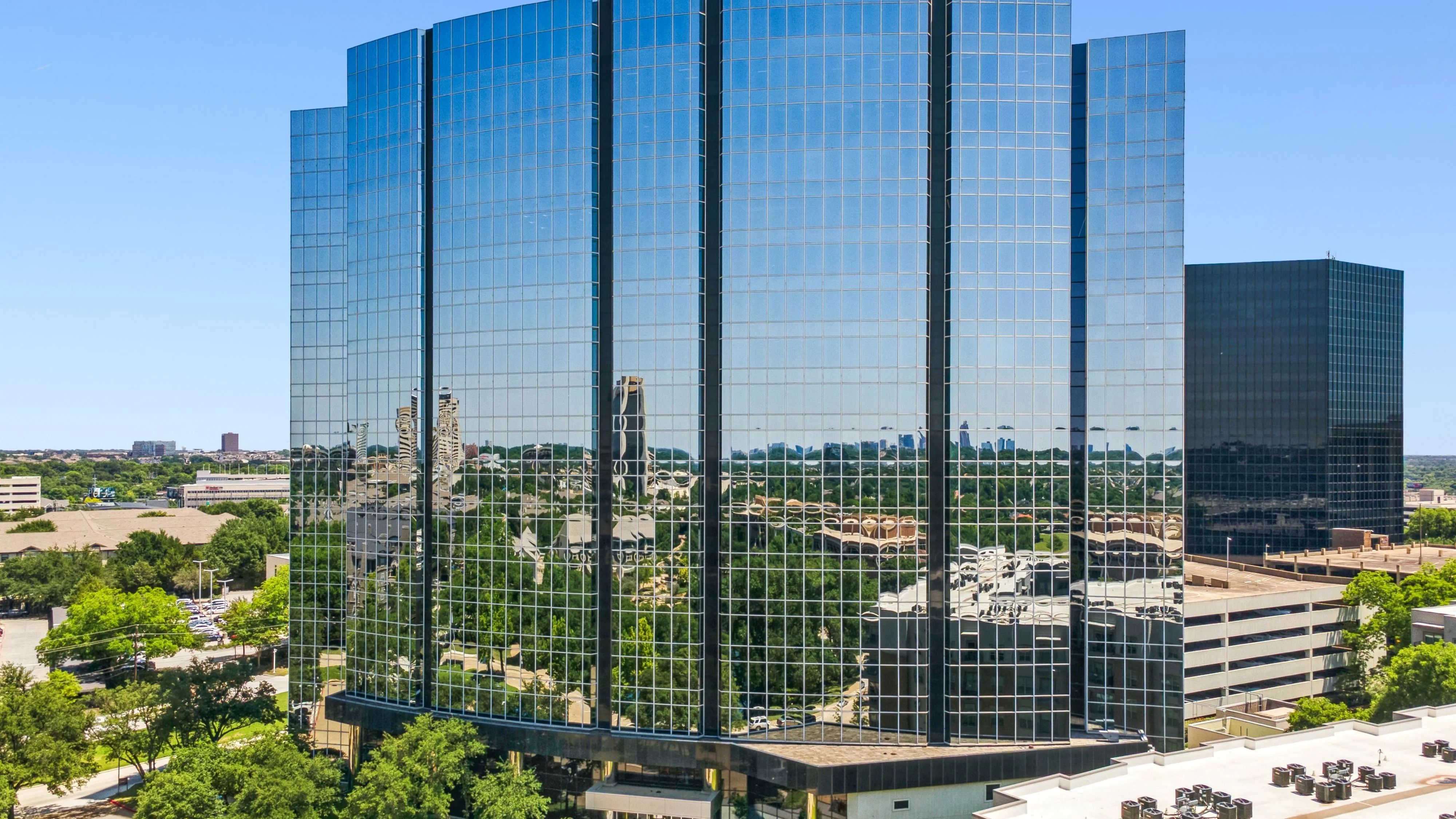 Lakeside Square — Sale in Dallas, TX, photo 7 of 8