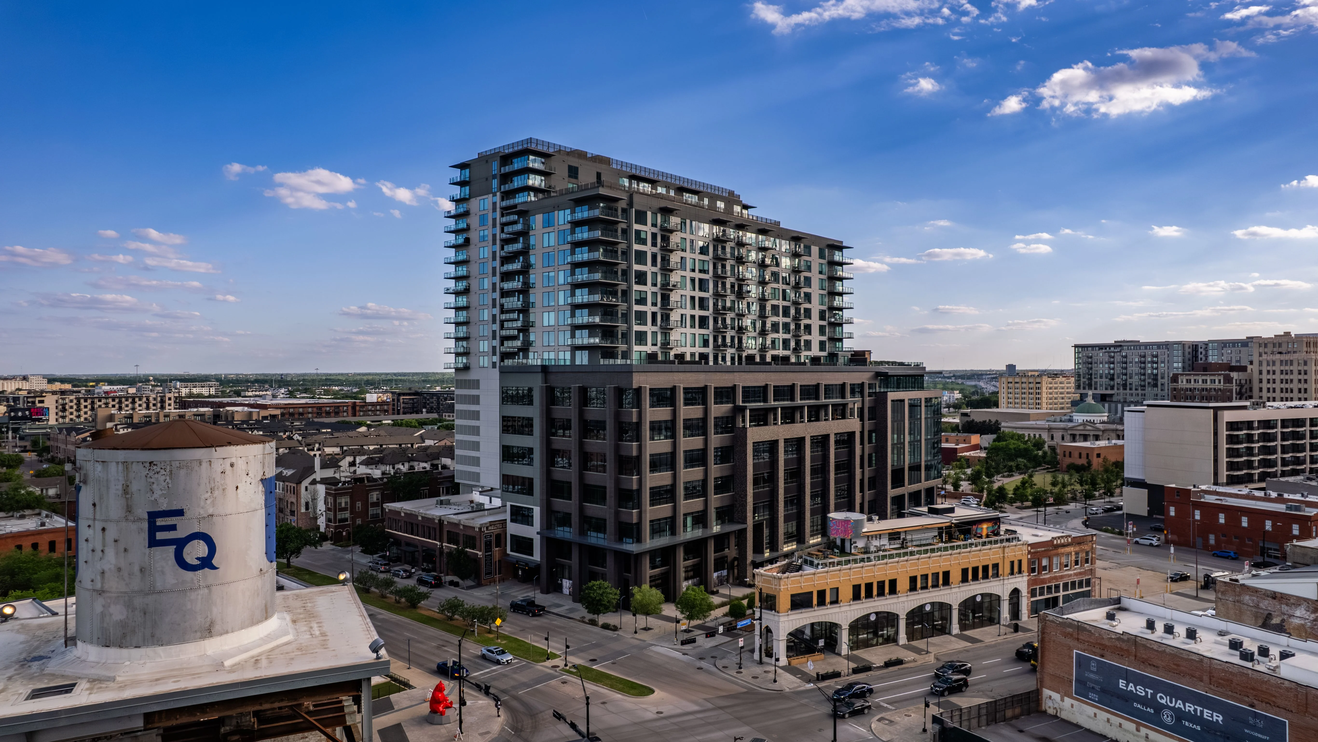 East Quarter Residences - Multifamily | 300 Pearl -… — Sale in Dallas, TX, photo 1 of 8