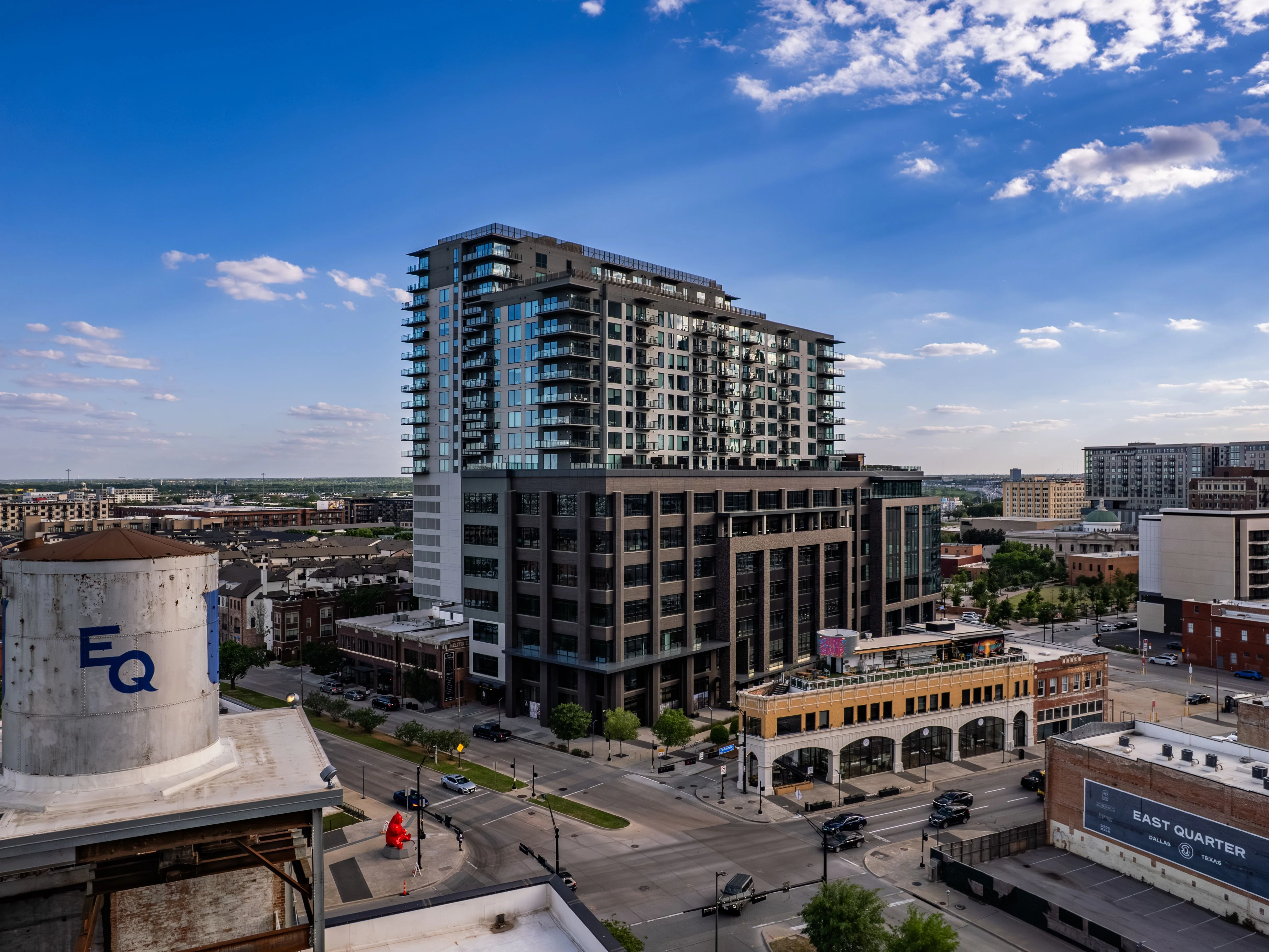 East Quarter Residences - Multifamily | 300 Pearl -… — Sale in Dallas, TX, photo 2 of 8