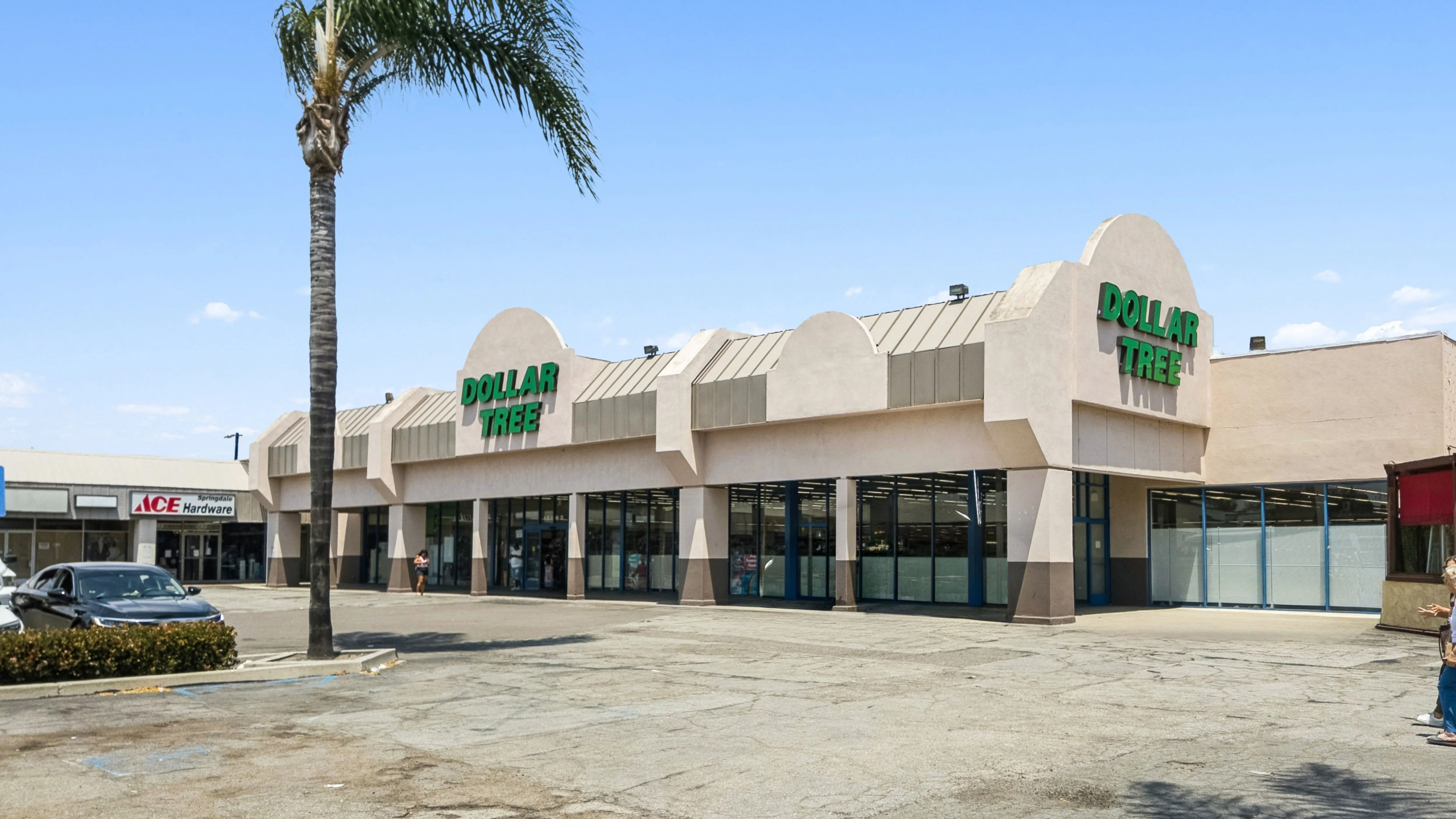 Springdale Center - Huntington Beach, CA — Sale in Huntington Beach, CA, photo 1 of 8