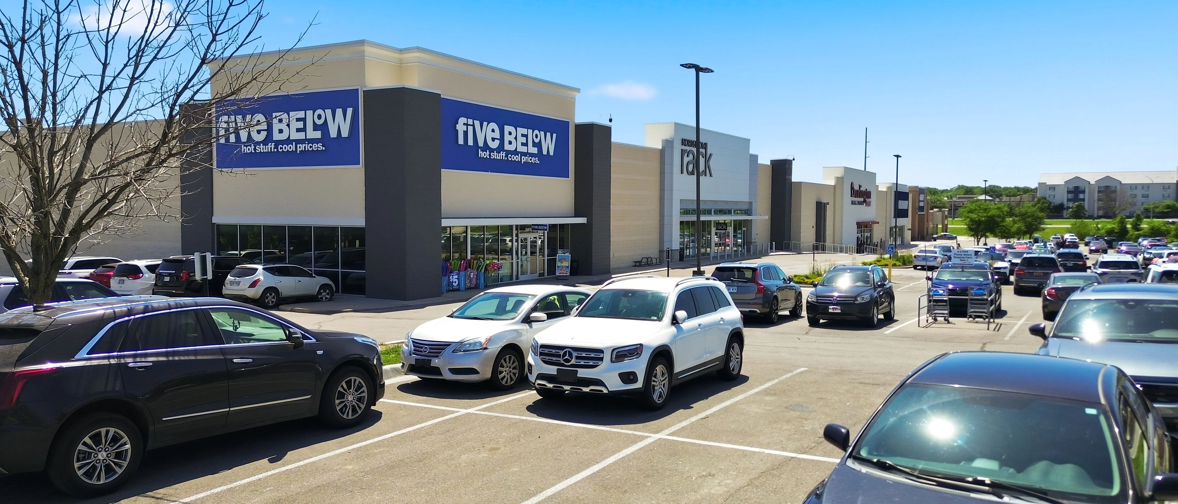 Overland Crossing — Sale in Overland Park, KS, photo 4 of 8
