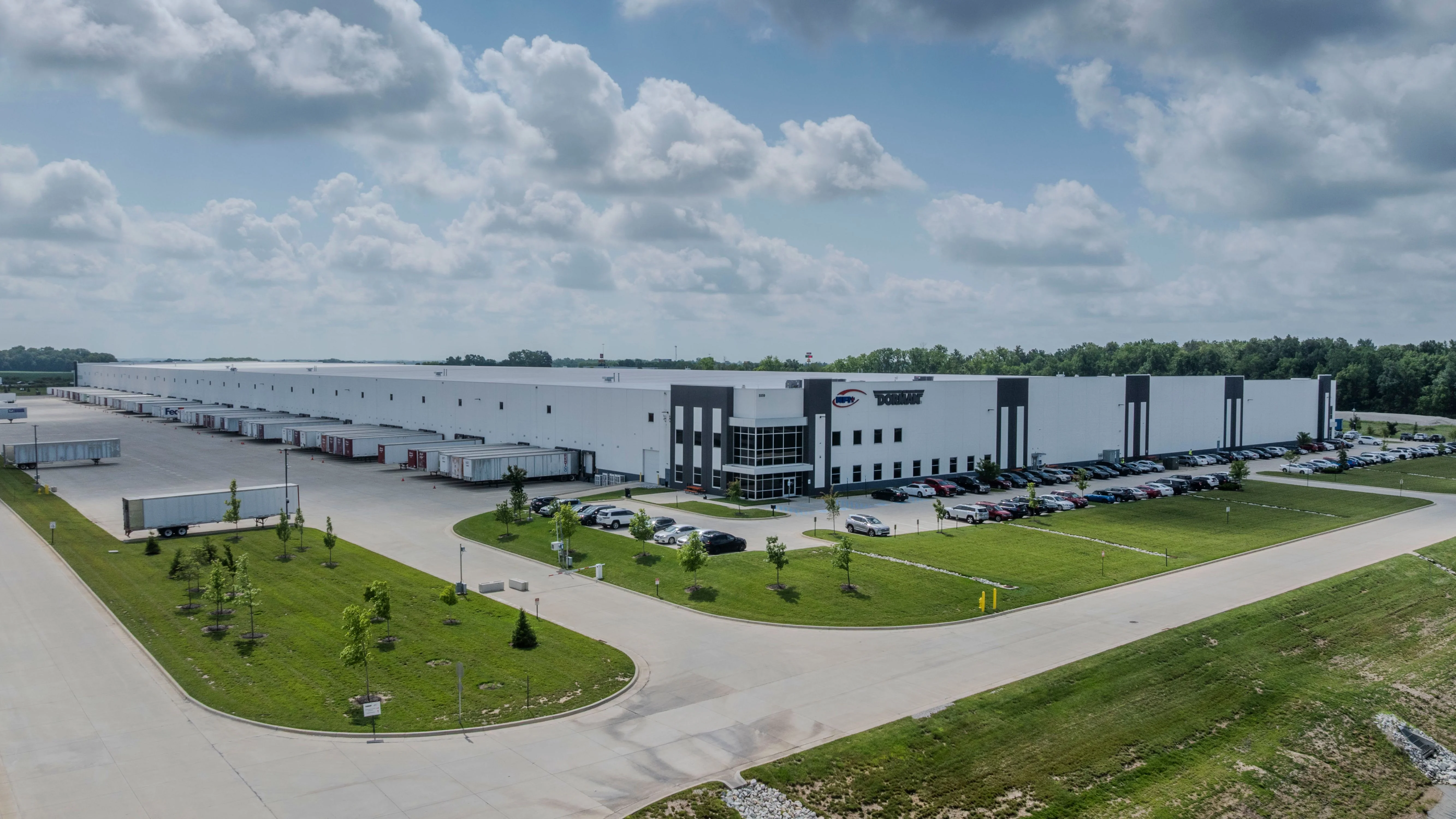 Dorman Distribution Center — Sale in Whiteland, IN, photo 1 of 8