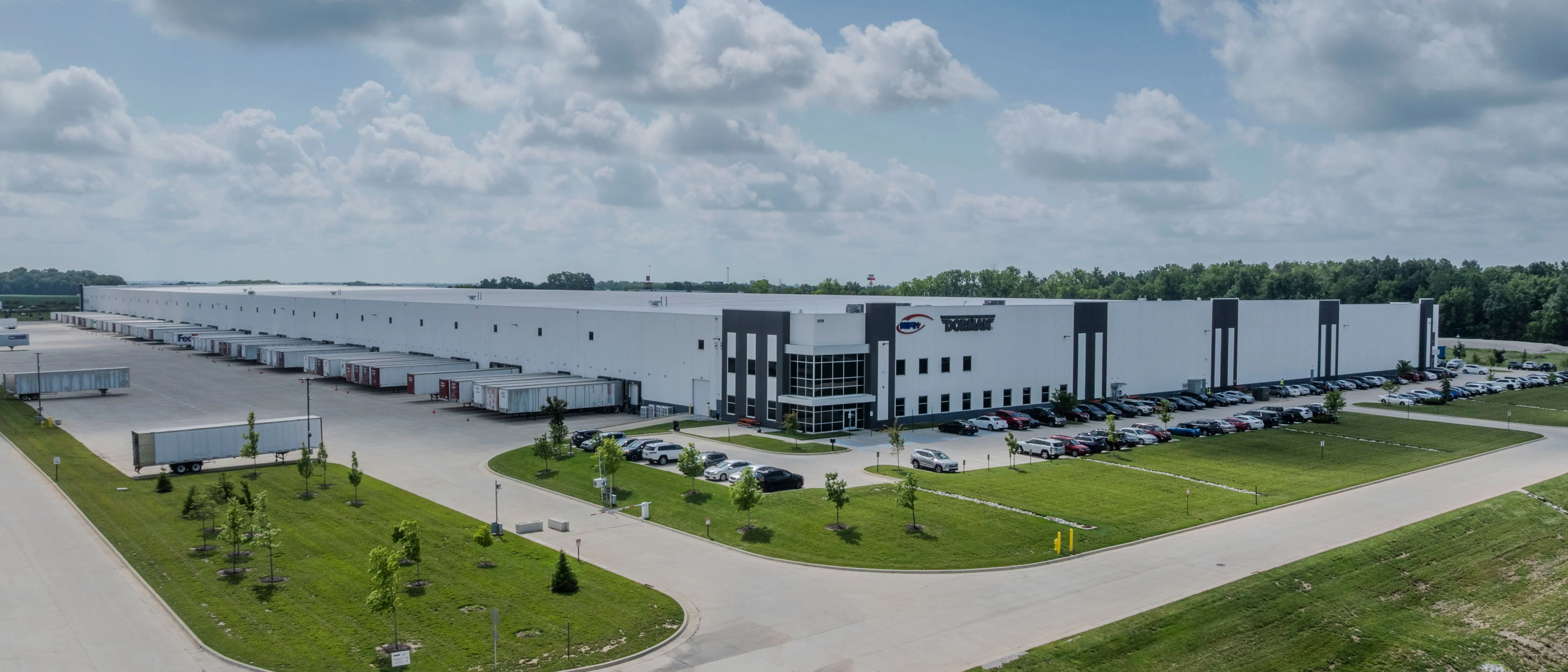 Dorman Distribution Center — Sale in Whiteland, IN, photo 3 of 8