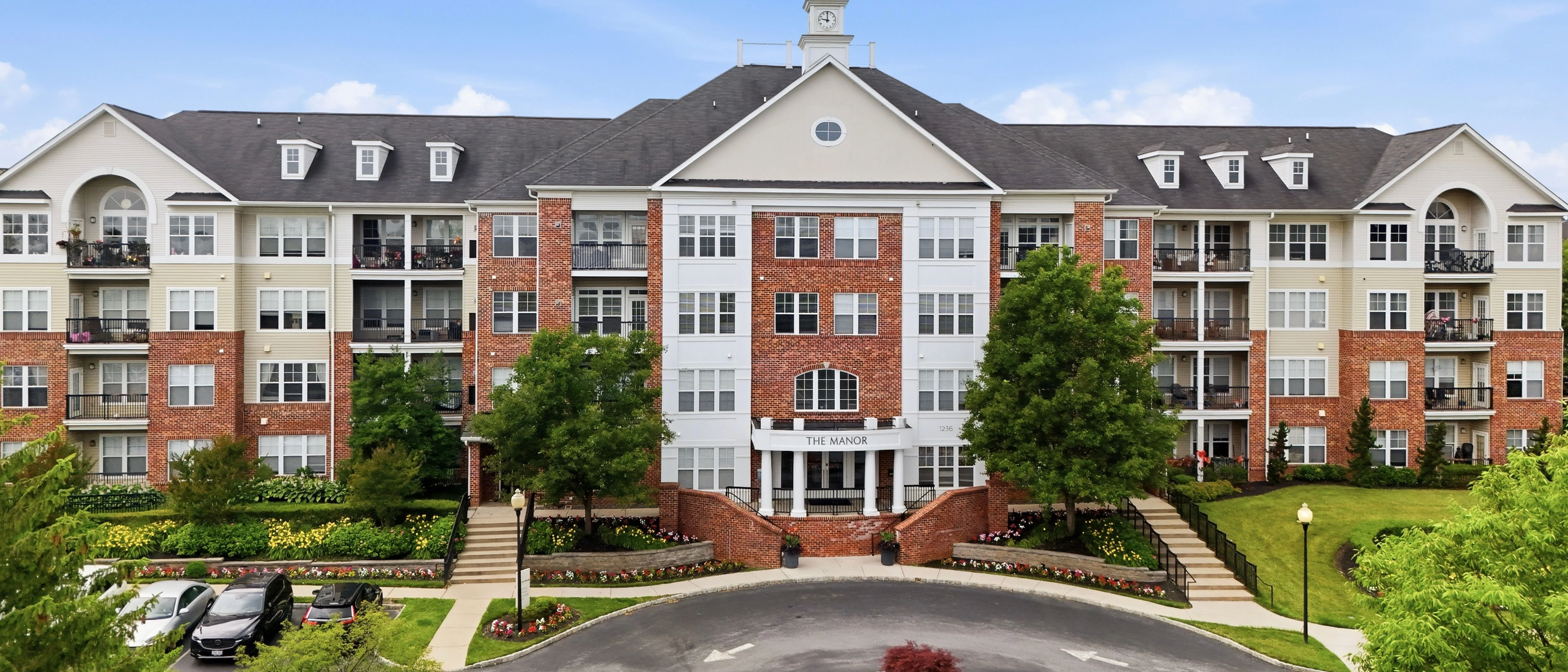 The Manor at Downingtown — Sale in Philadelphia, PA, photo 3 of 8