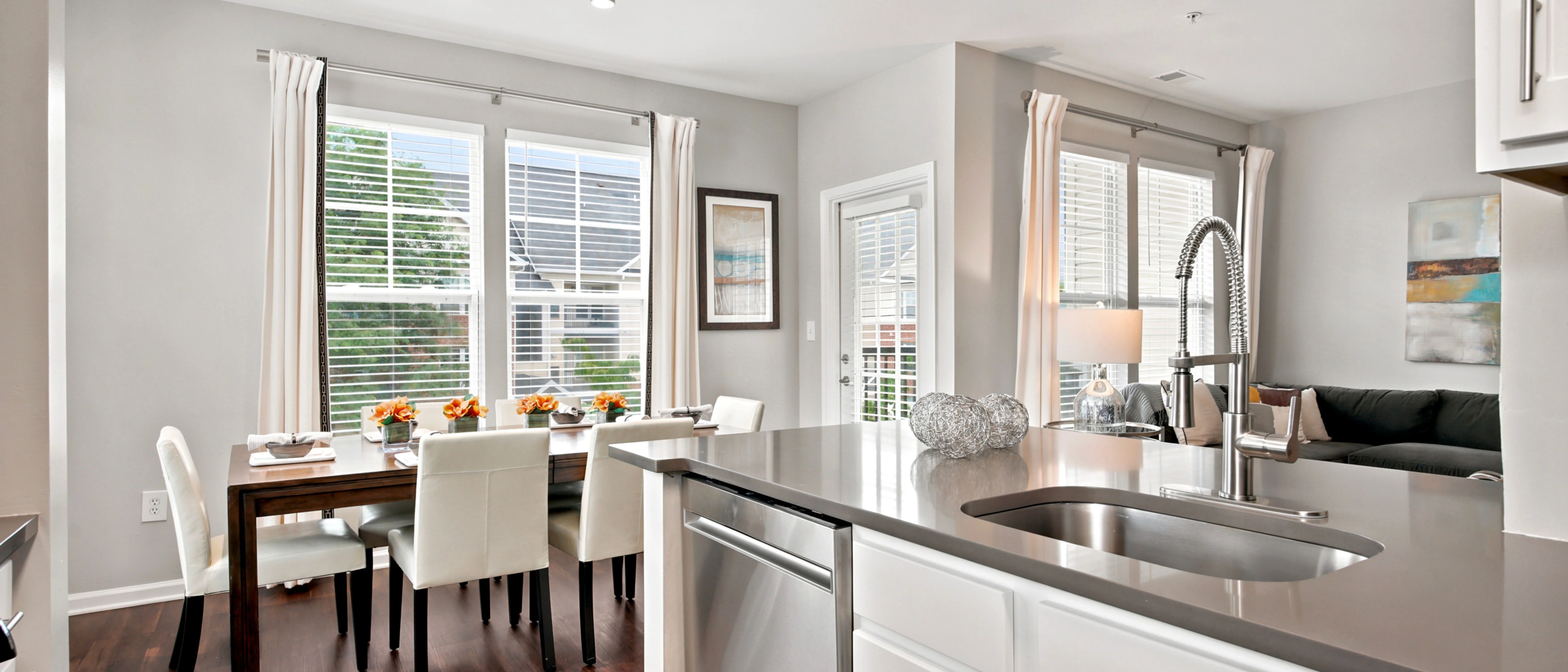 The Manor at Downingtown — Sale in Philadelphia, PA, photo 4 of 8