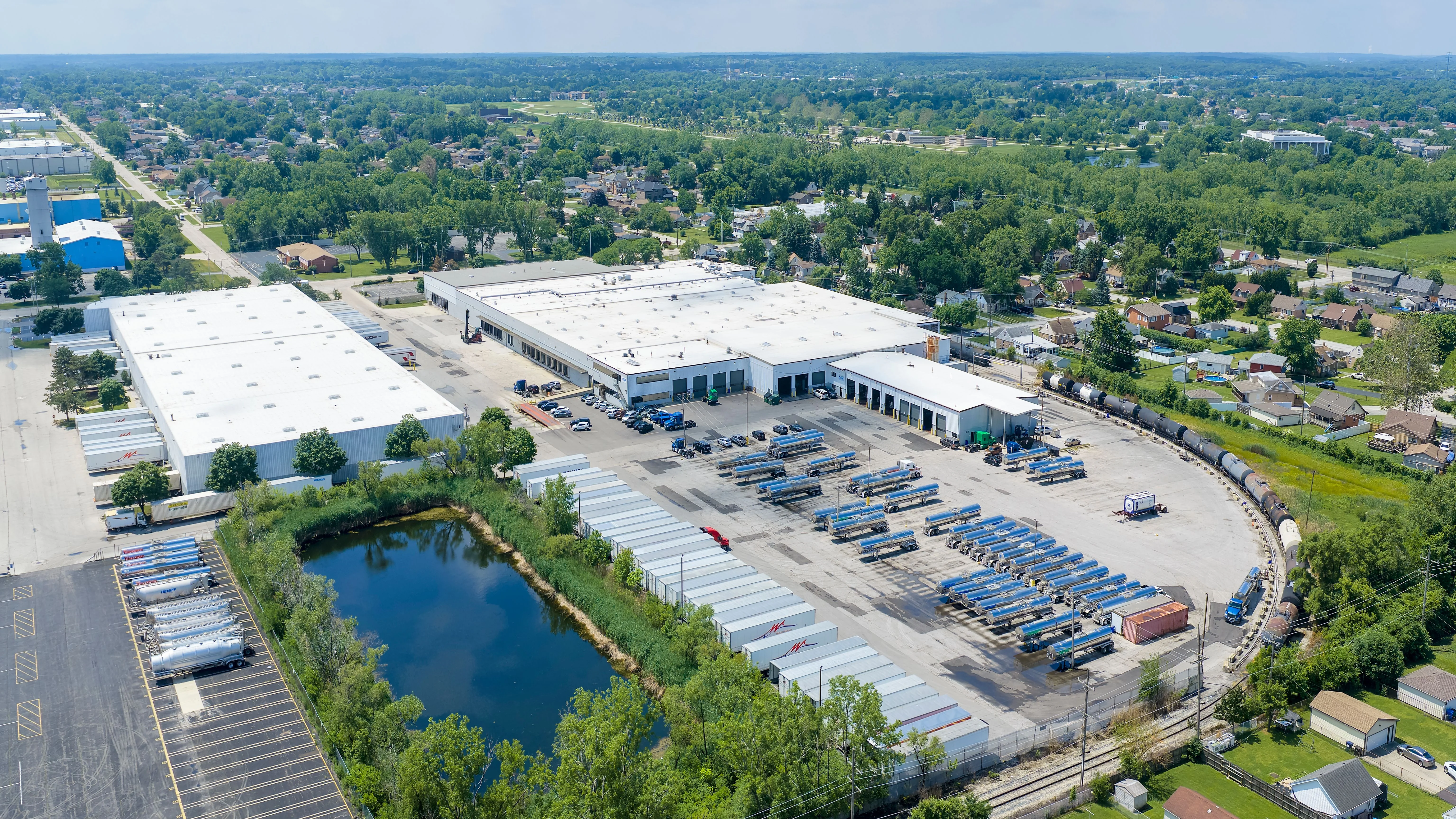 Bridgeview Industrial Portfolio — Sale in Bridgeview, IL, photo 3 of 8