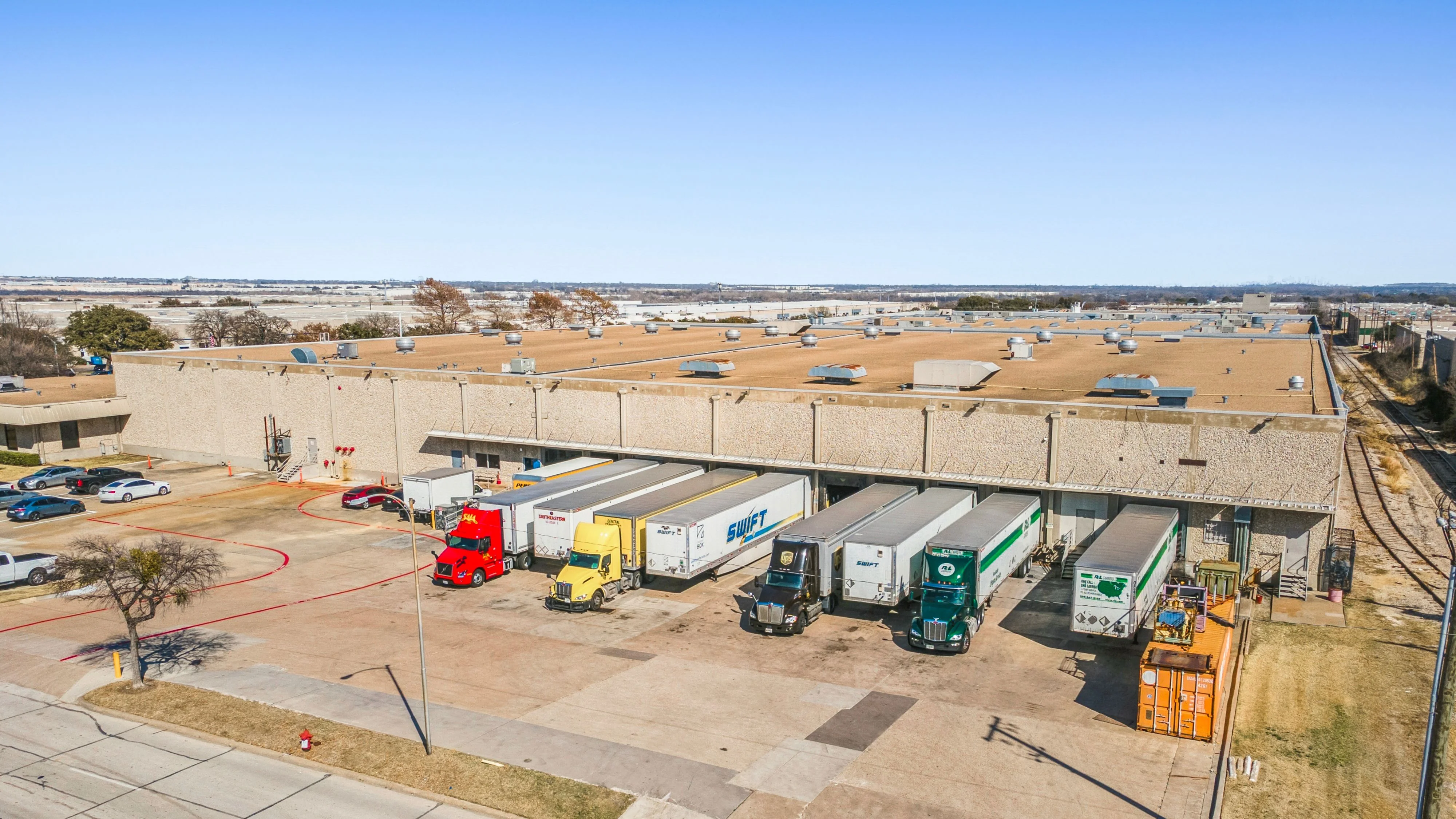 DFW Commerce Center Building 4 — Sale in Irving, TX, photo 5 of 7