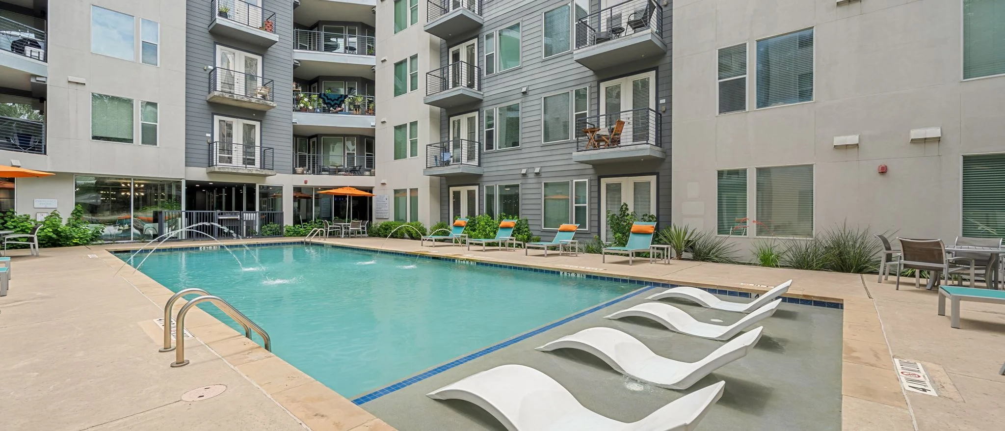 Gibson Flats — Sale in Austin, TX, photo 7 of 8