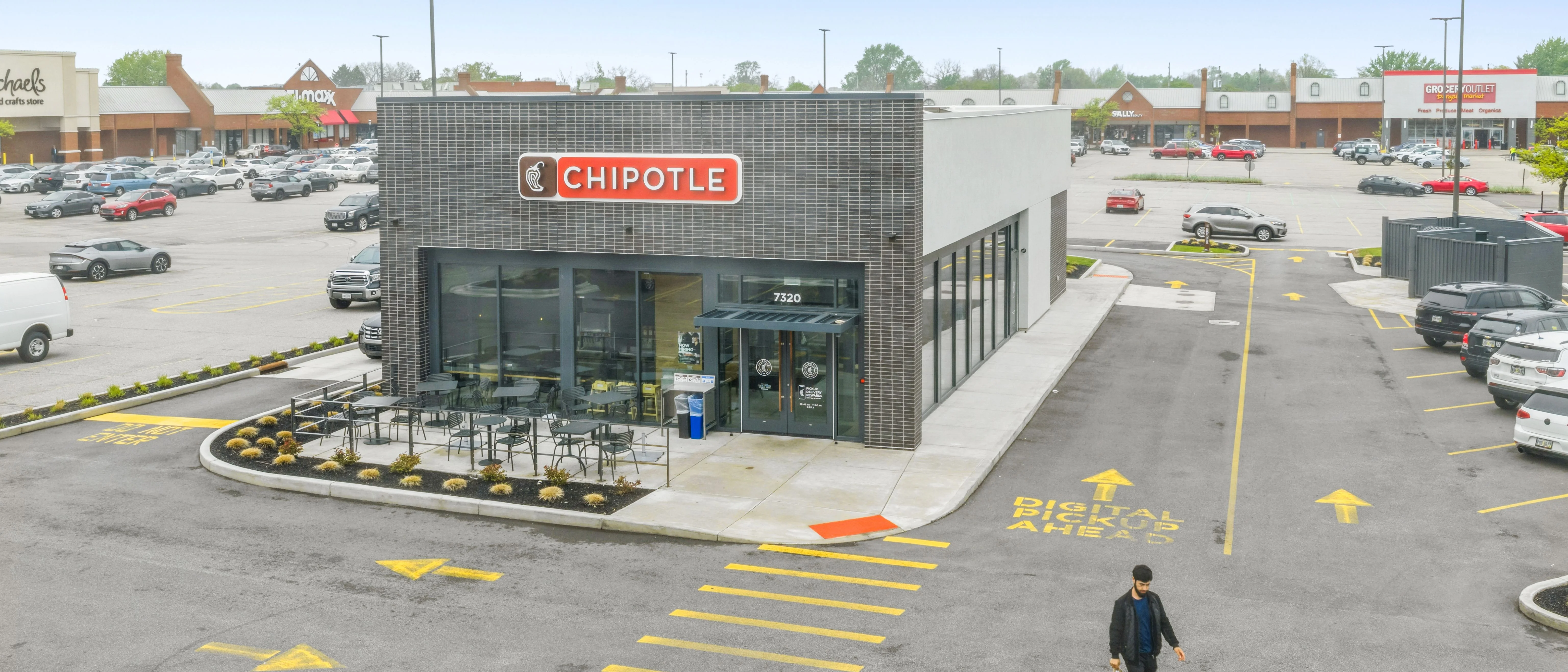 Chipotle - Brooklyn, OH — Sale in Brooklyn, OH, photo 4 of 8
