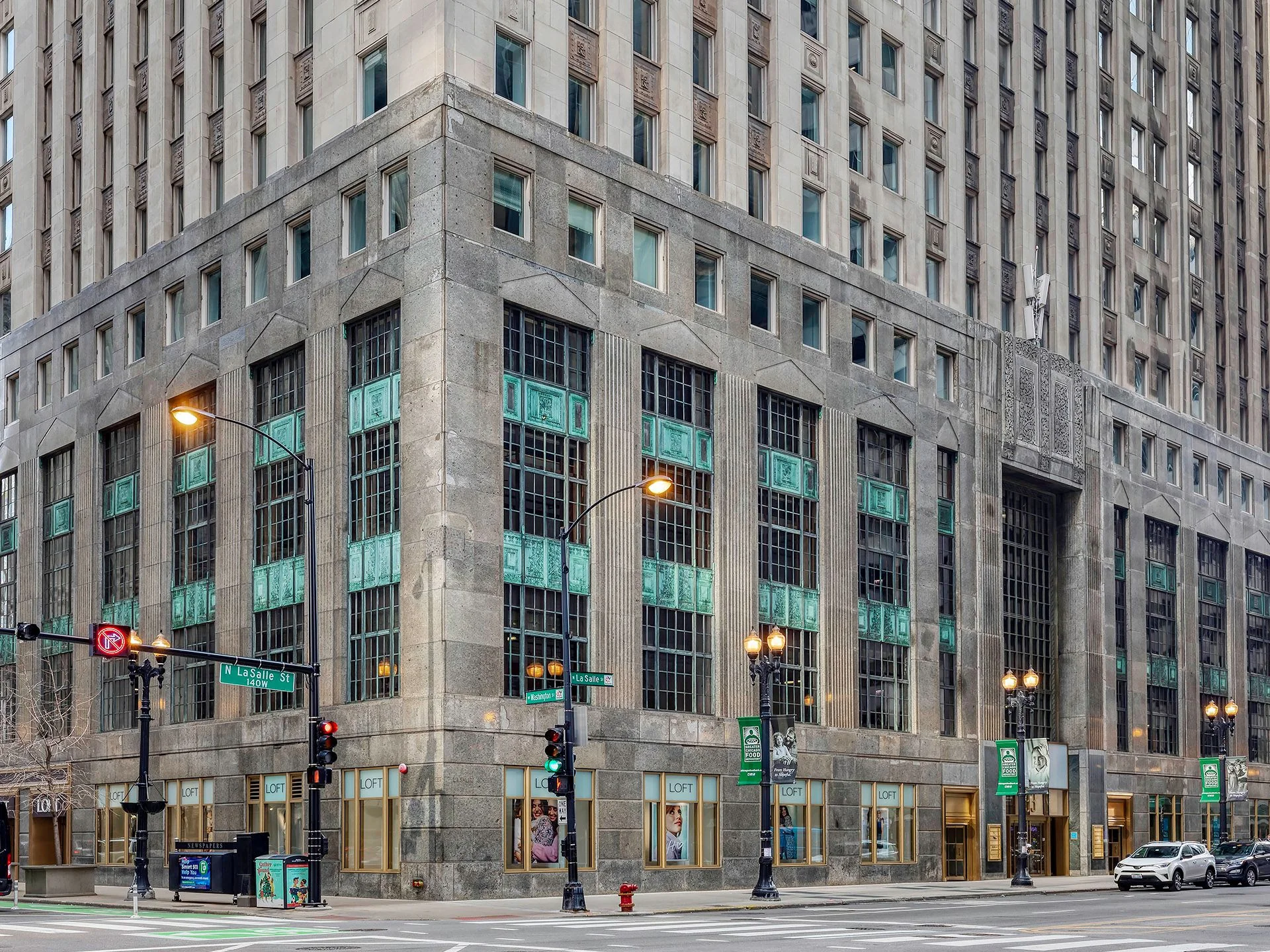 33 N LaSalle — Sale in Chicago, IL, photo 2 of 8
